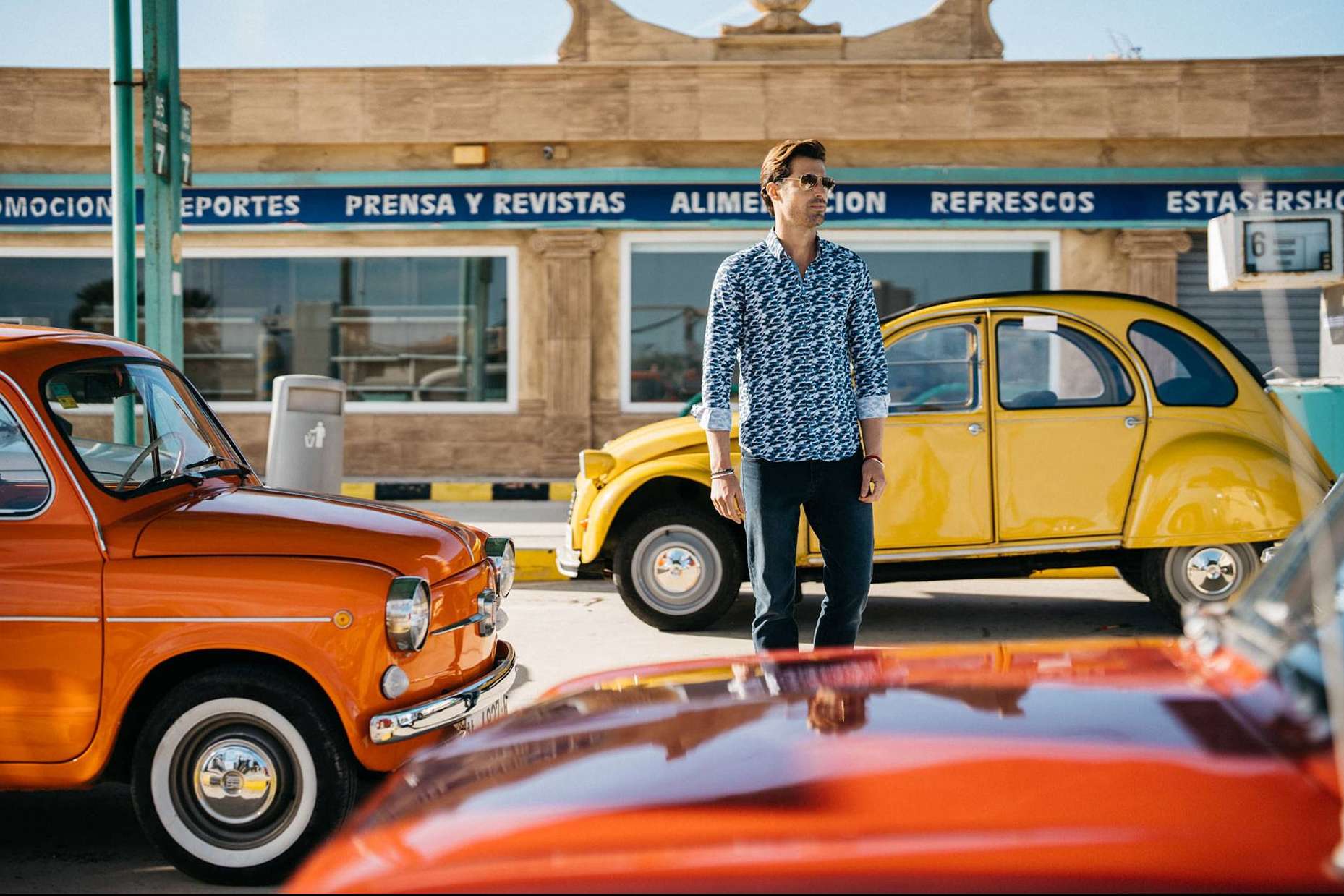 El estilo masculino más vanguardista con las camisas estampadas de Surfcar