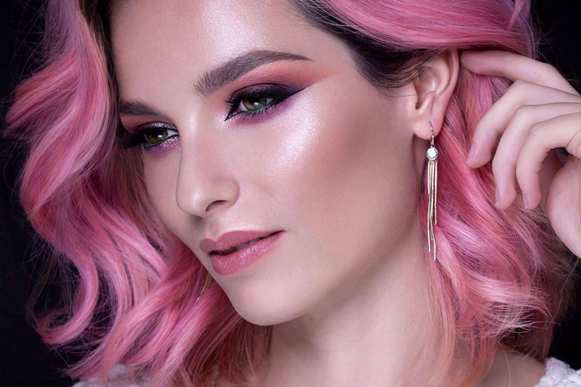 Profesionalizar el talento en el sector del maquillaje desde el centro de formación Elite Makeup Studio en Zaragoza
