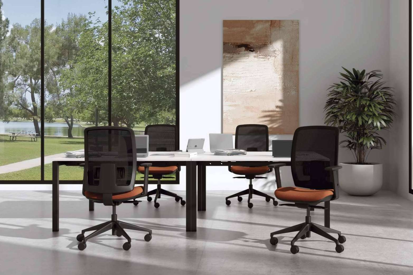 Ergonomía en la Oficina, cómo las sillas adecuadas pueden mejorar la productividad
