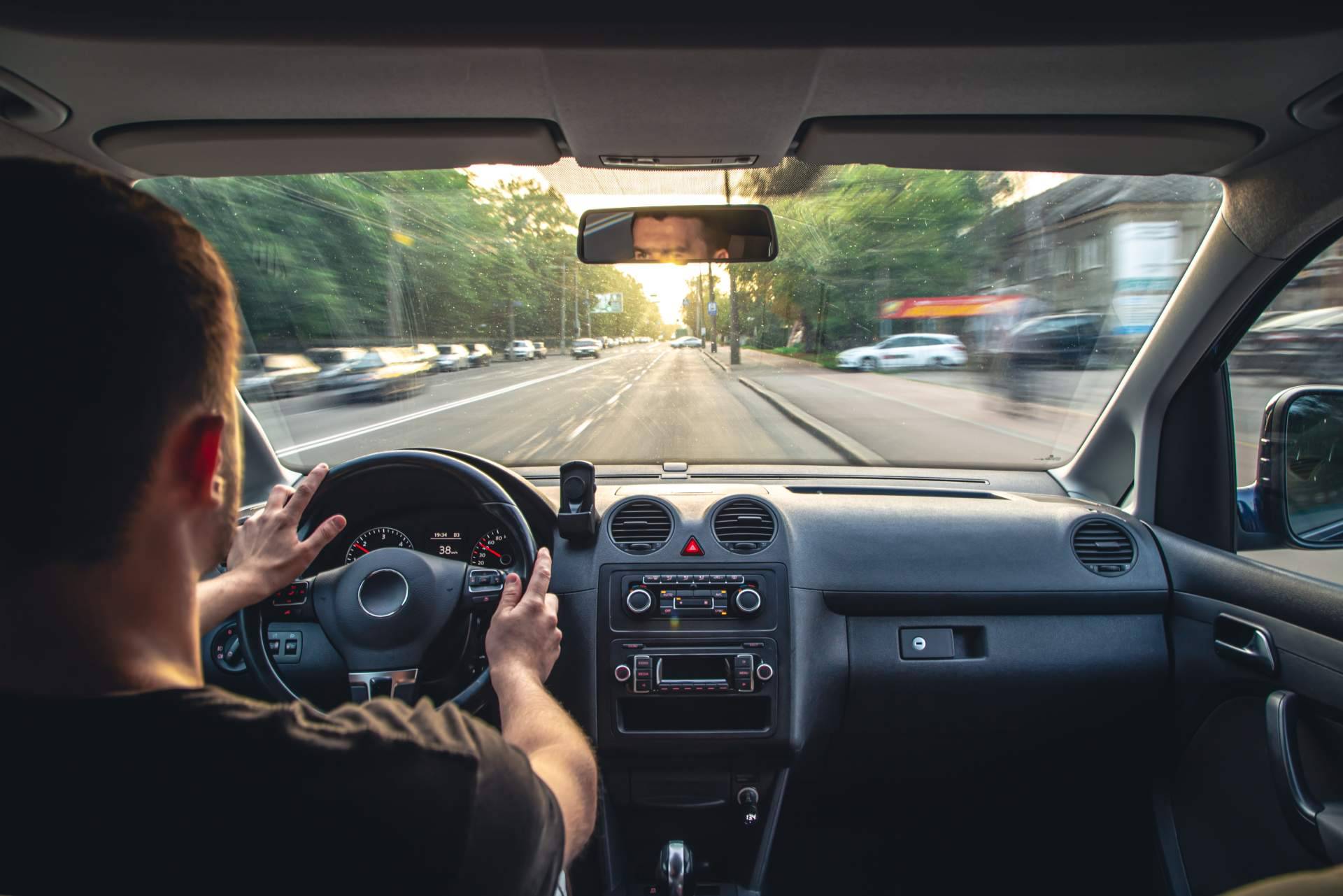 Coches automáticos y manuales; ventajas y desventajas por Eginer