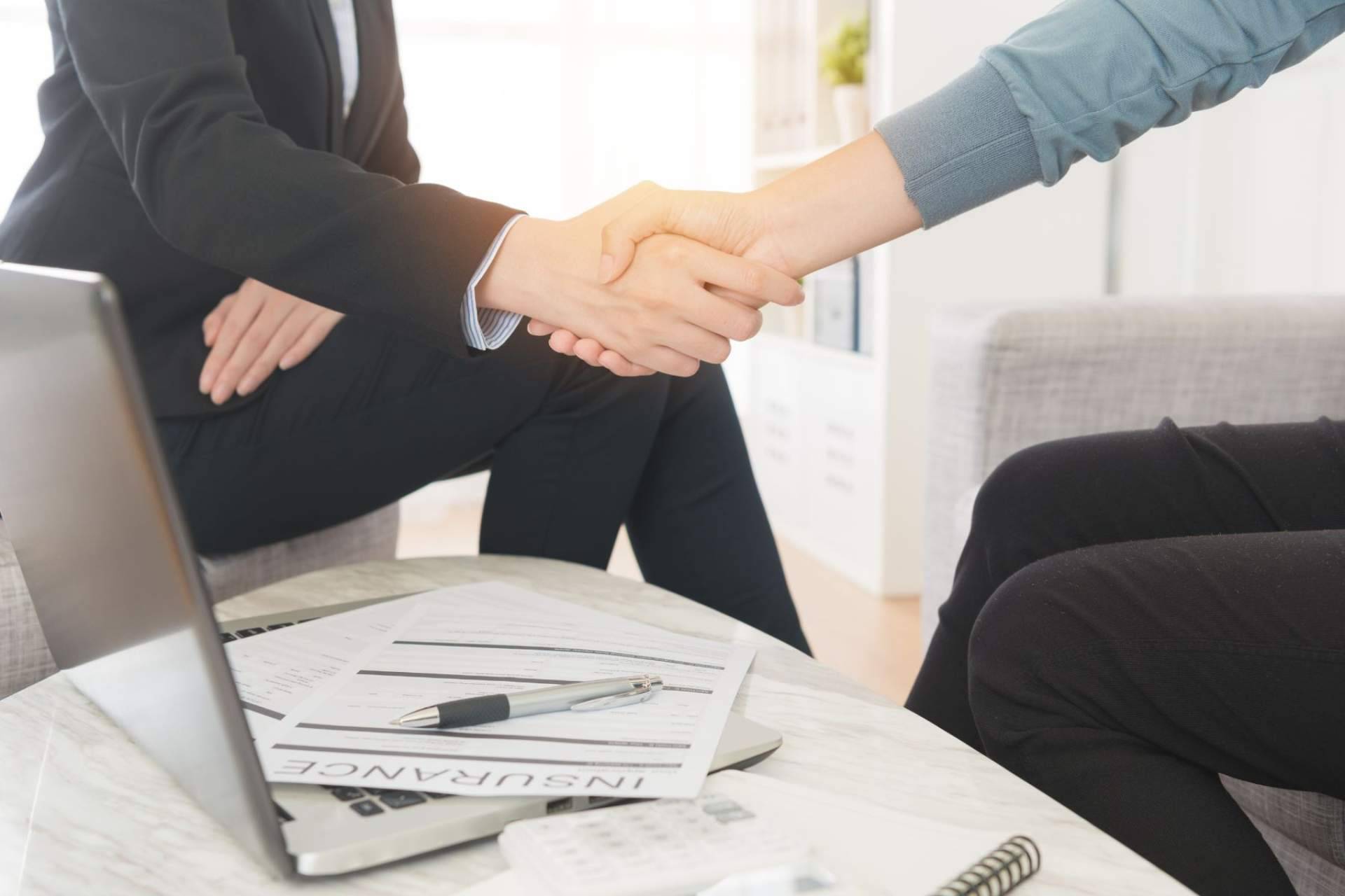 Ventajas de comprar pólizas de seguros directamente con el mediador en Clickseguro.net