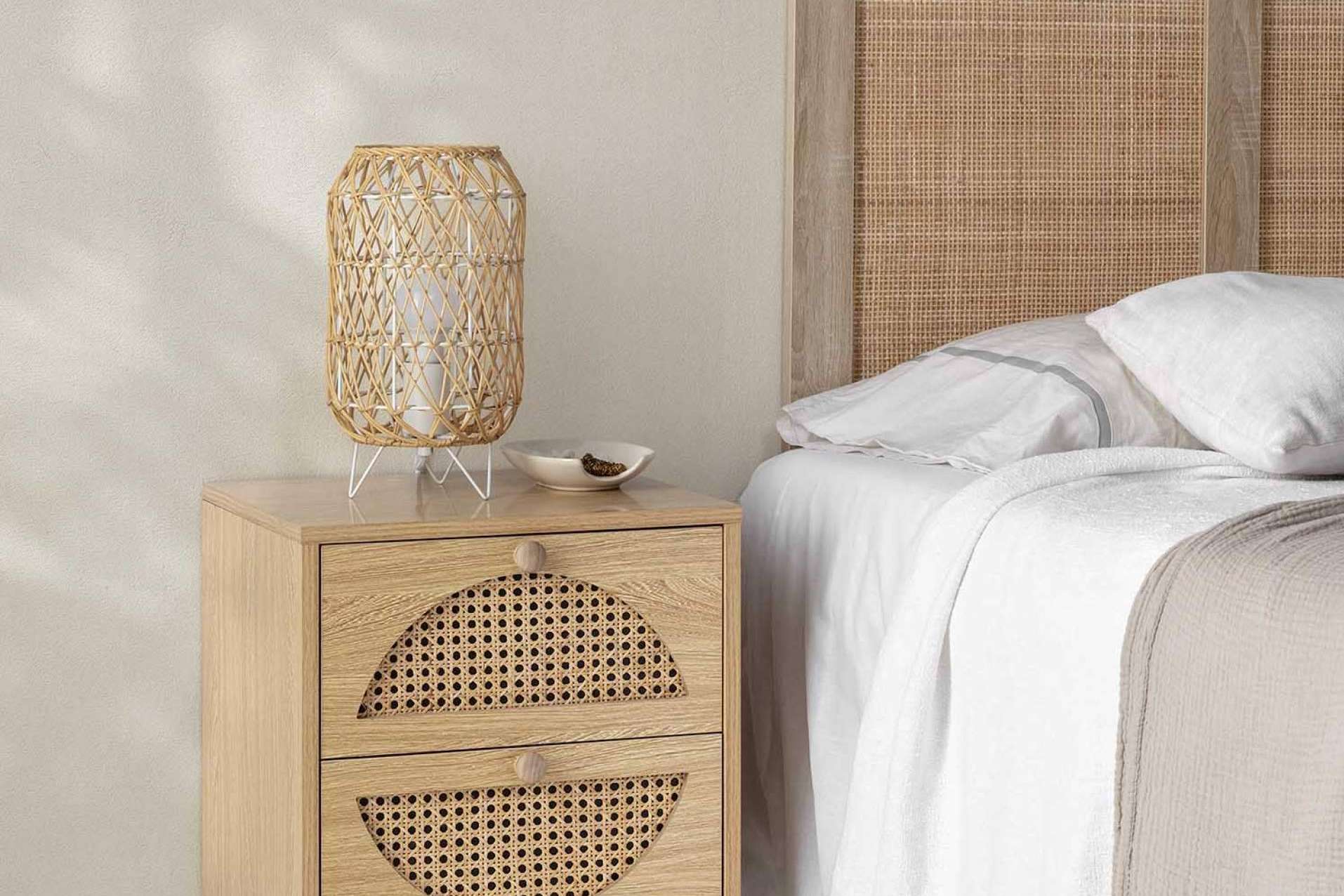 Lámparas de mesa de fibras vegetales, la tendencia en Top Mueble
