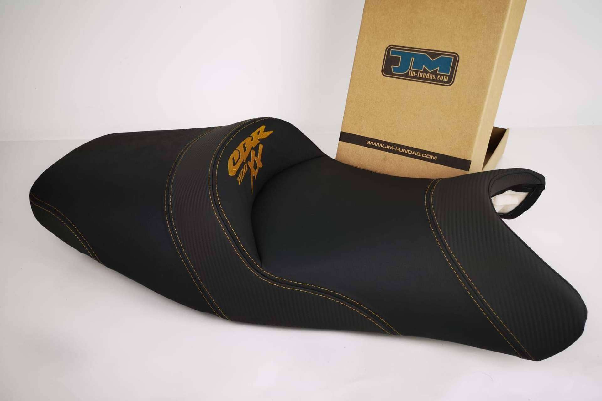 La importancia de tapizar el asiento de moto con una empresa especializada como JM-Fundas