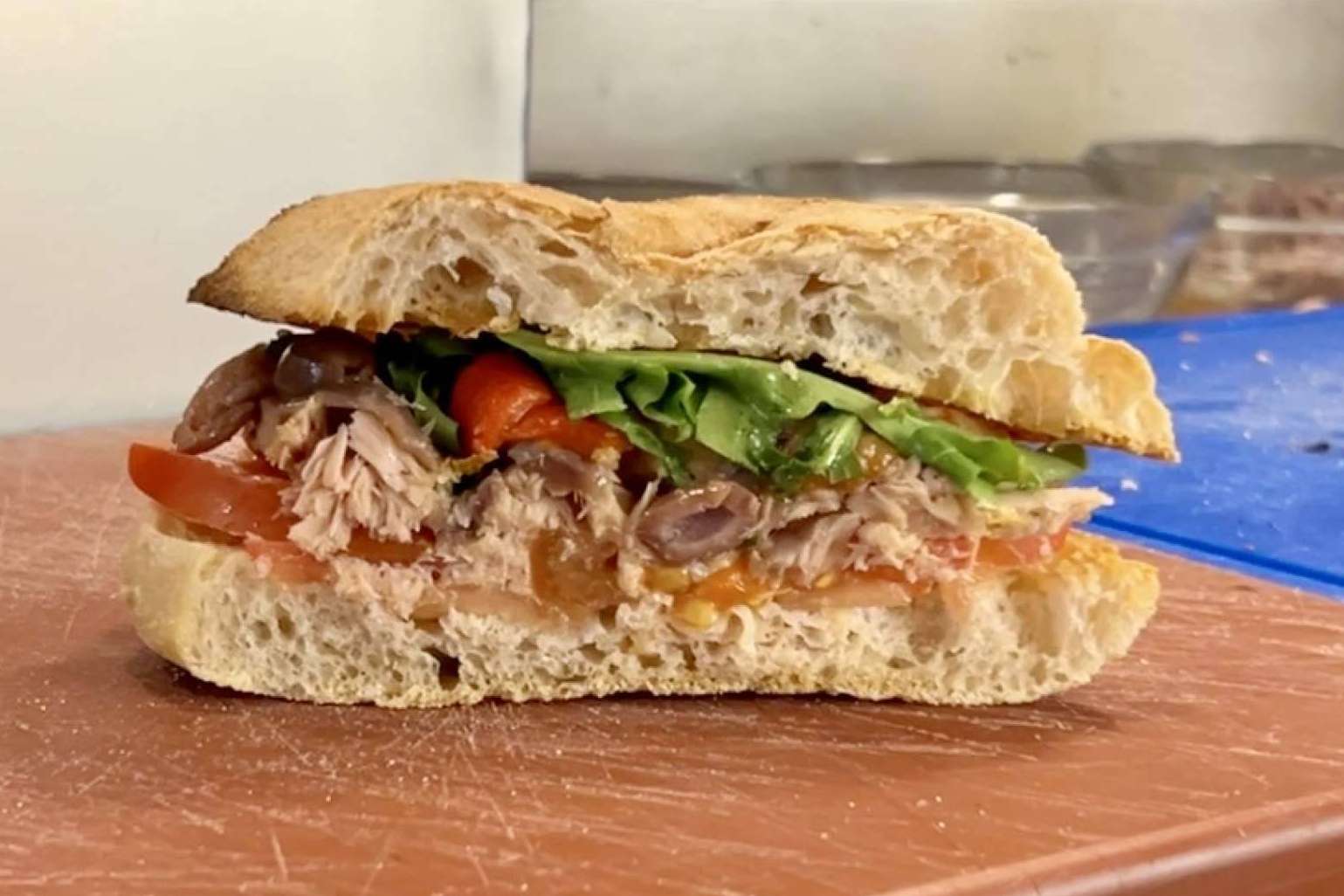 El panino especial Good2be creado por Ariana Díaz en la bodega y charcuteria italiana Santo Porcello