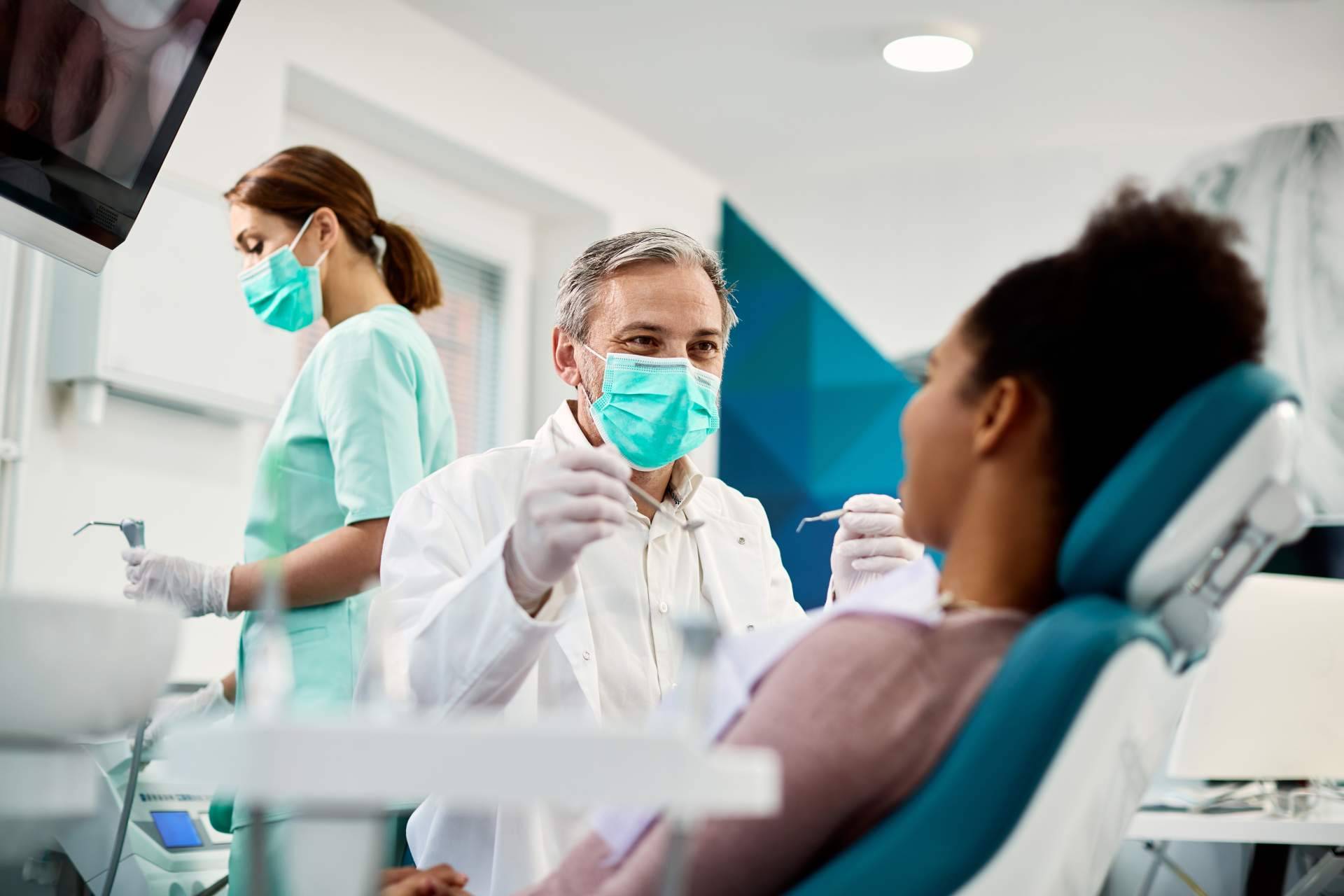 La clínica dental en Argüelles InterORALIA cuenta con un grupo de especialistas en distintos tratamientos