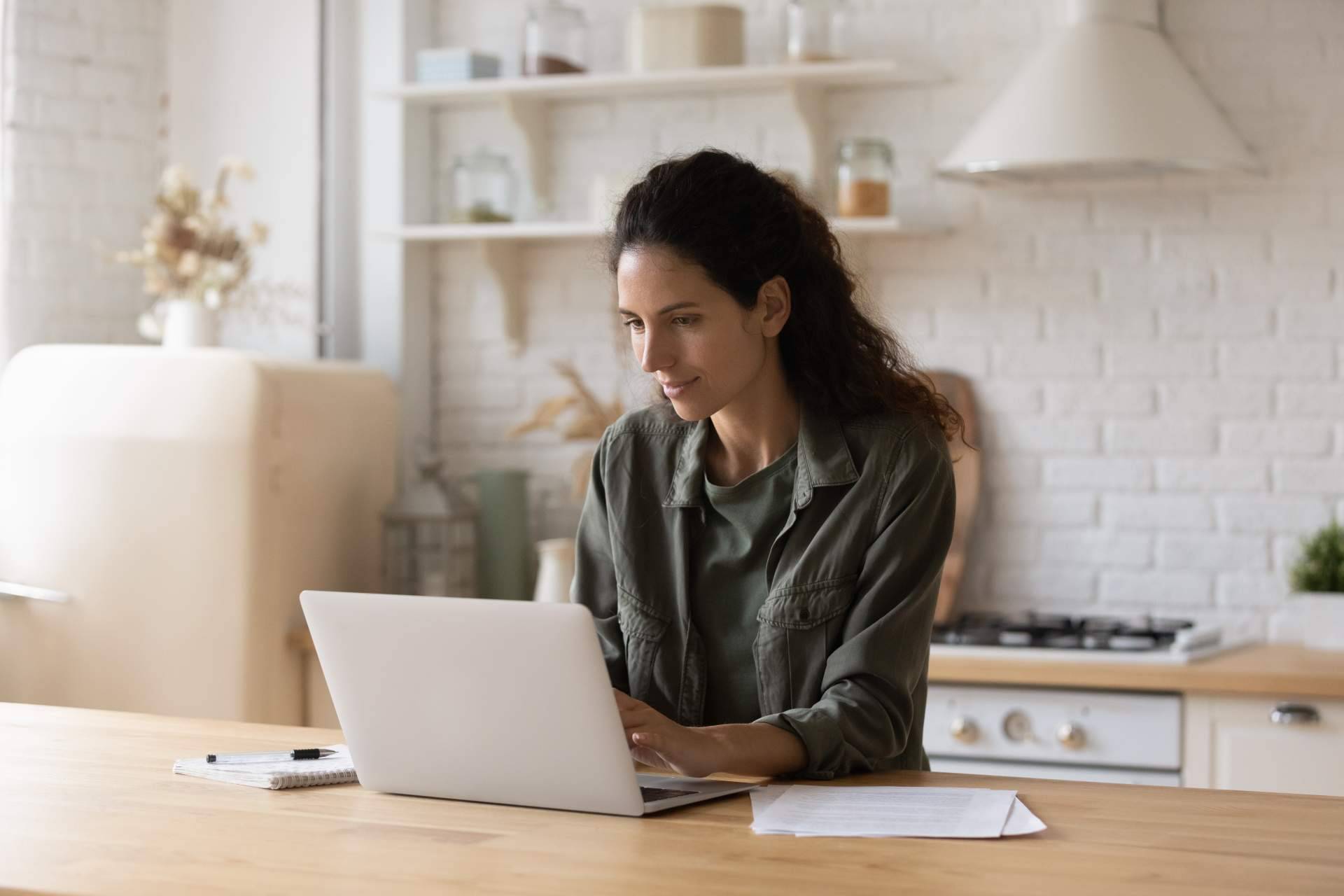 Opositer, plataforma líder en cursos homologados, lanza dos cursos gratuitos para opositores
