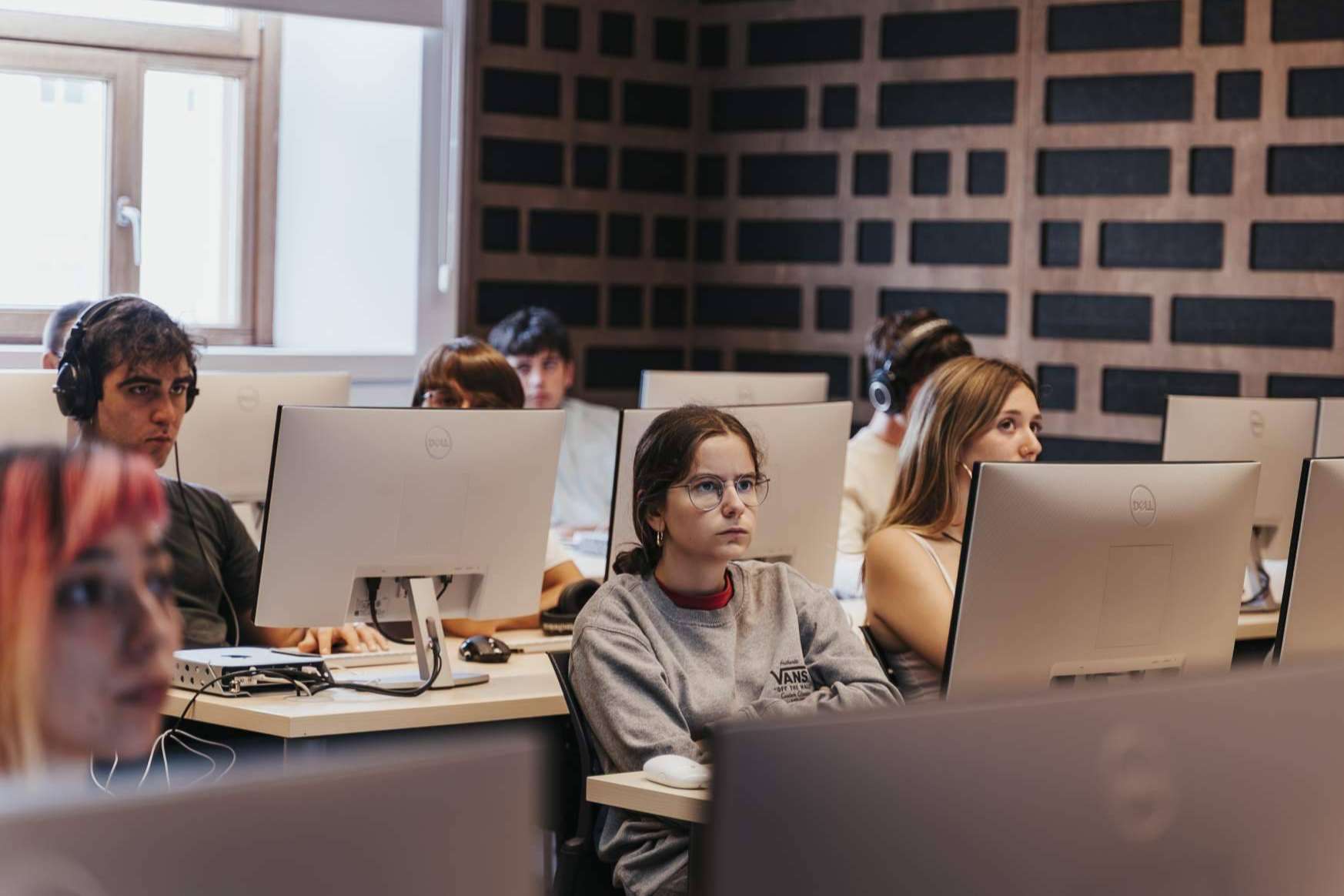 Las mujeres y su ascendente rol protagónico en la industria musical