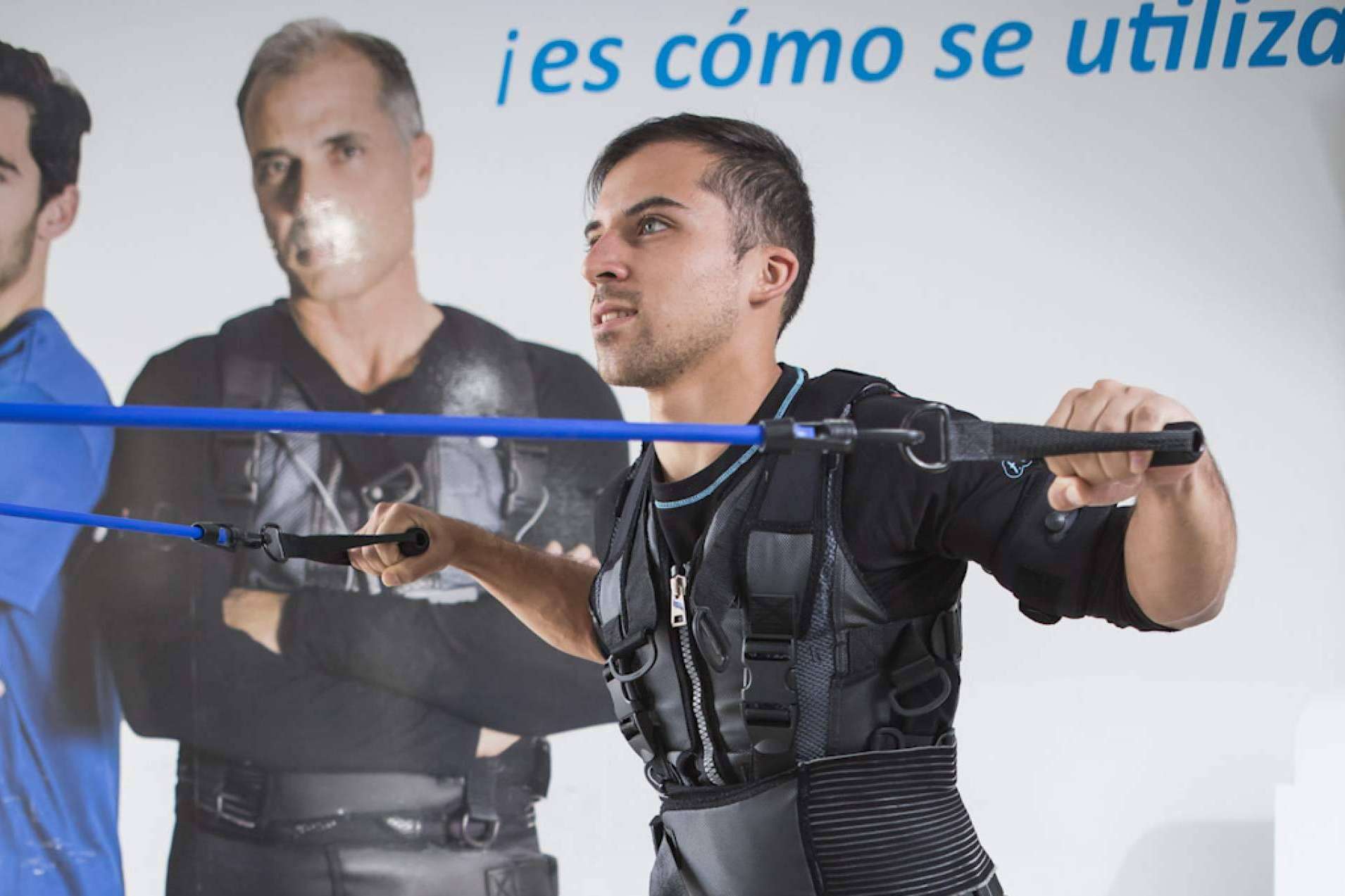 El entrenamiento con electroestimulación muscular mejora la salud física y mental en 20 minutos