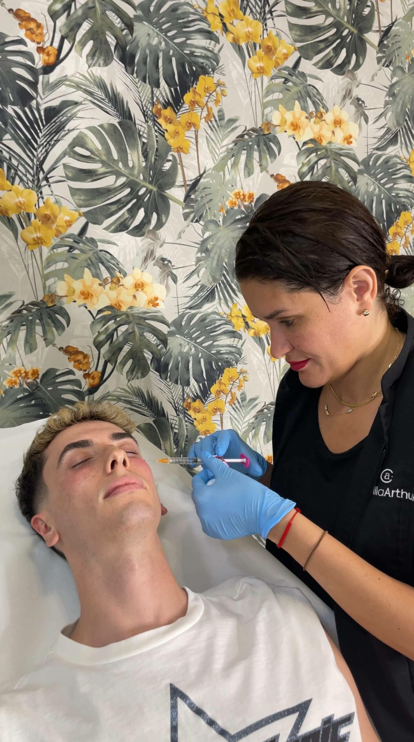 ¿Cómo cuidar la estética masculina con resultados 100 % naturales?, por la Dra. Cecilia Arthur