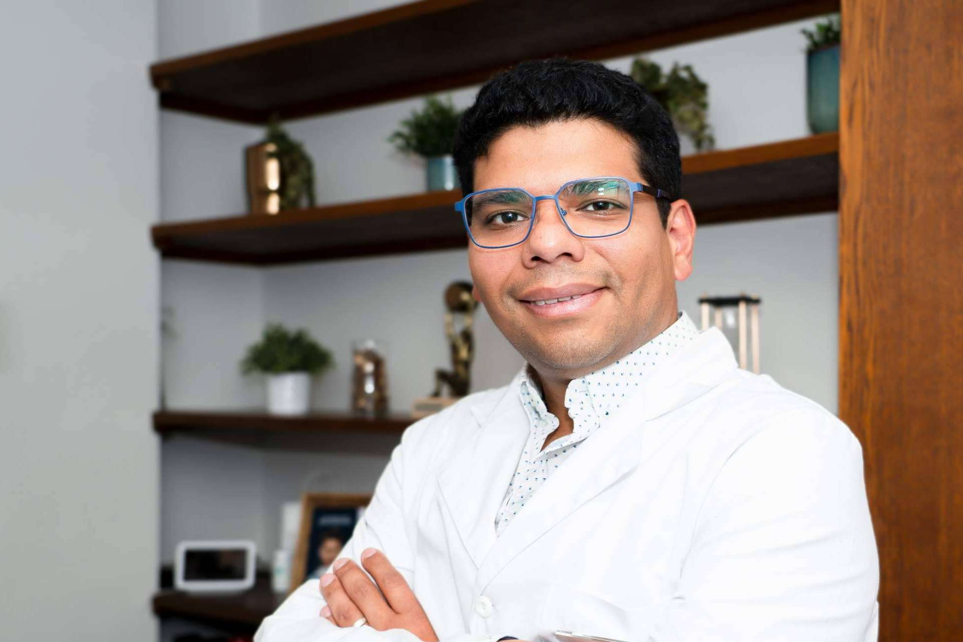 Qué vitaminas y champús recomienda Microcapilar Hair Clinic para combatir la alopecia