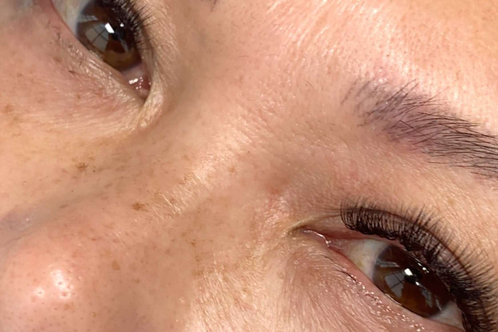 Las extensiones de pestañas revolucionan el mundo de la estética, por Lashes & Go