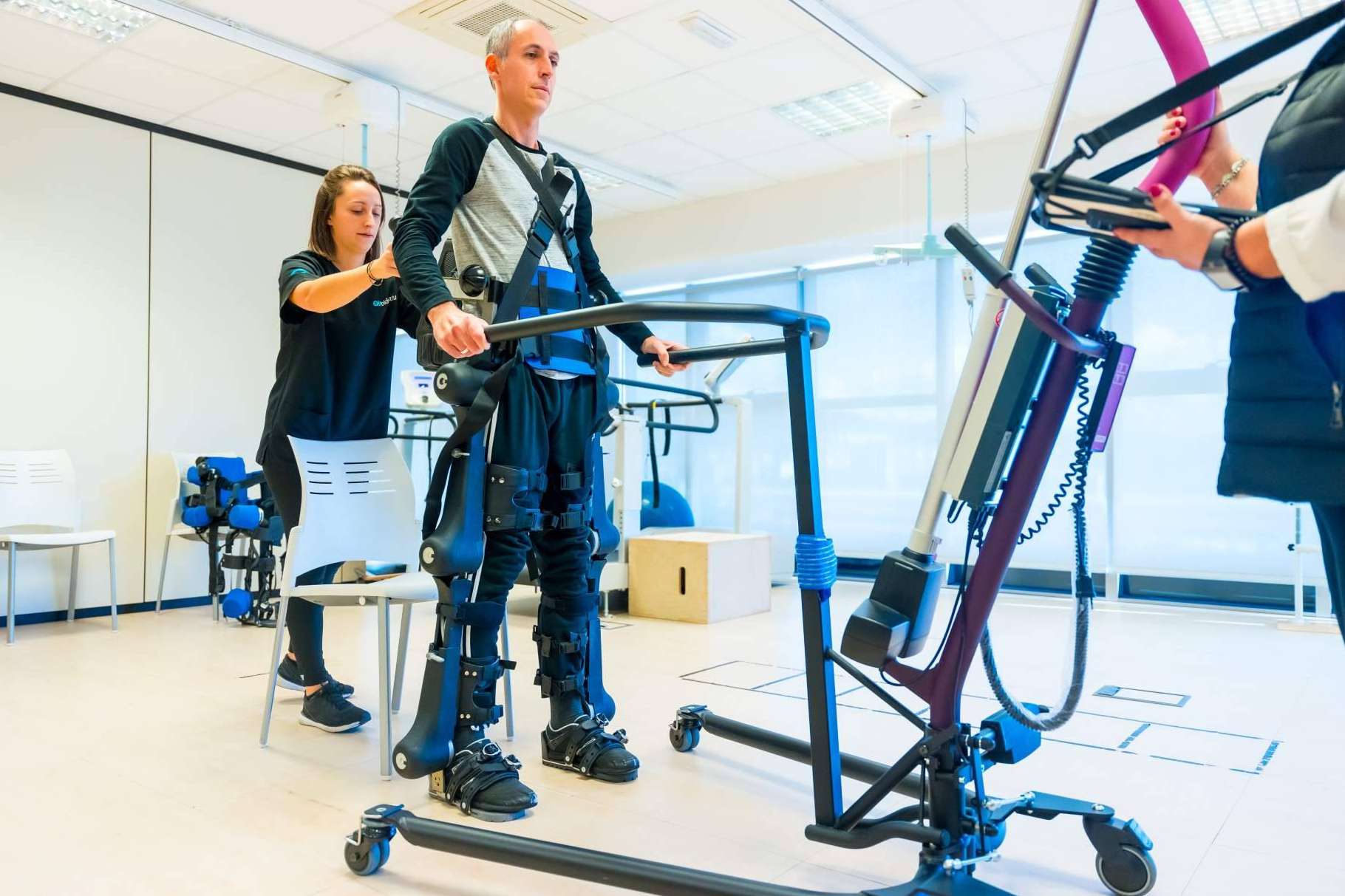 Movex Clinics ofrece tecnología avanzada en el tratamiento de rehabilitación ante la esclerosis múltiple
