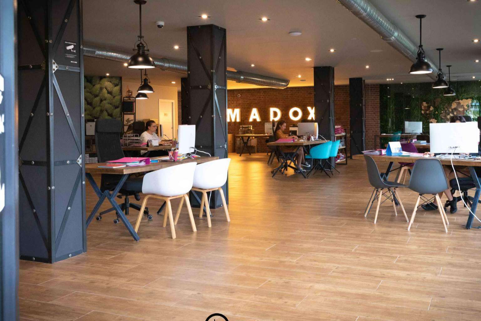 Madox Viajes implementa la jornada laboral de 37,5 horas semanales