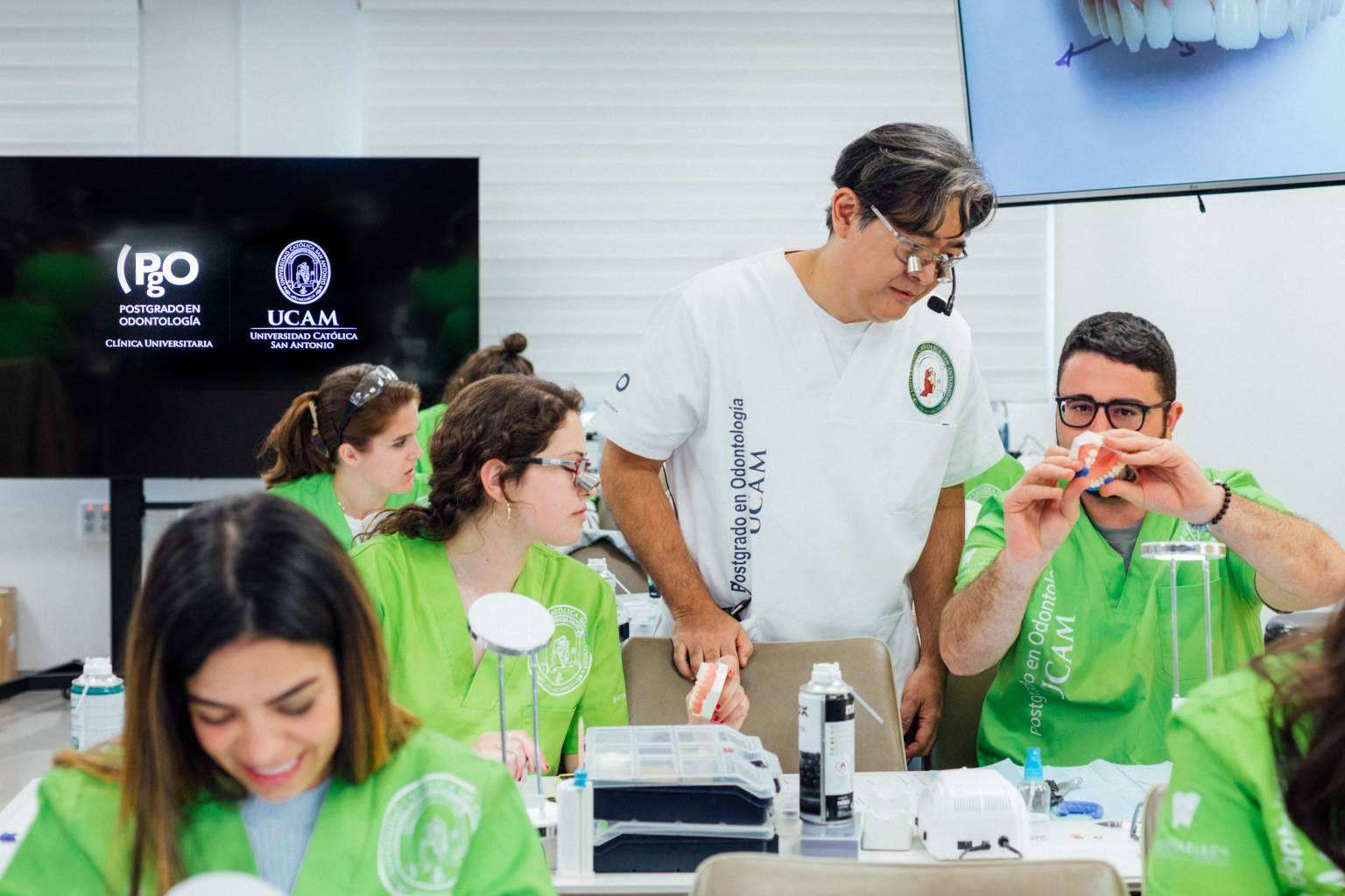Razones para especializarse en rehabilitación oral con PgO UCAM