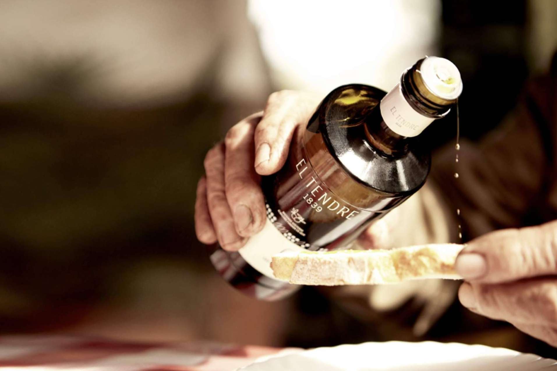Un viaje a la tradición del aceite de oliva en Elche