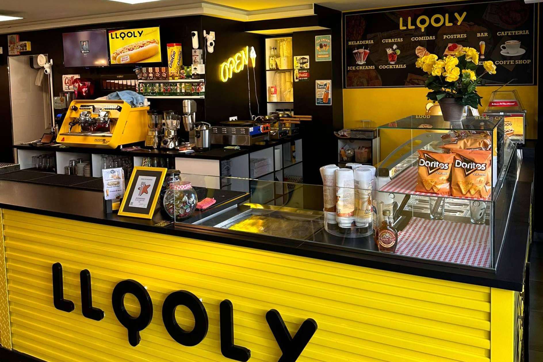 Llooly innova en el mercado español con sus irresistibles gofres con burbujas, dulces o salados