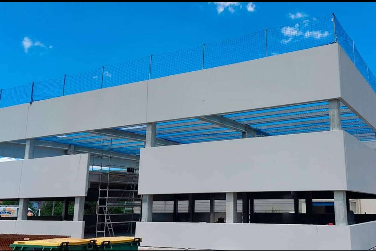 La correcta elección de las redes de seguridad en obra para prevenir lesiones y bajas laborales