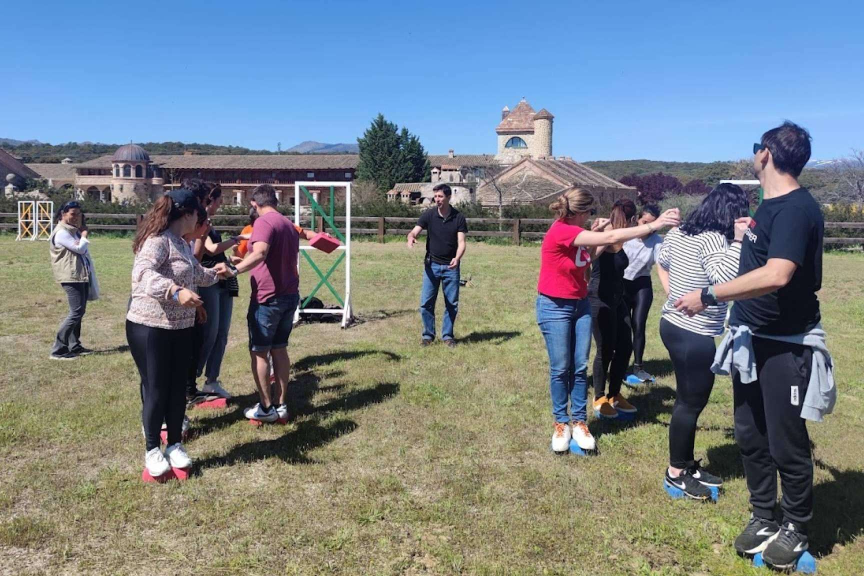 Experiencias de liderazgo en la naturaleza para fortalecer el team building con No Name Sport