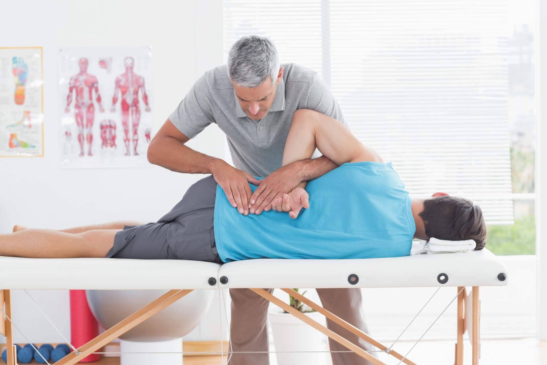 Las causas de la fibromialgia, sus síntomas y la andulación como alternativa de tratamiento, por iXalud