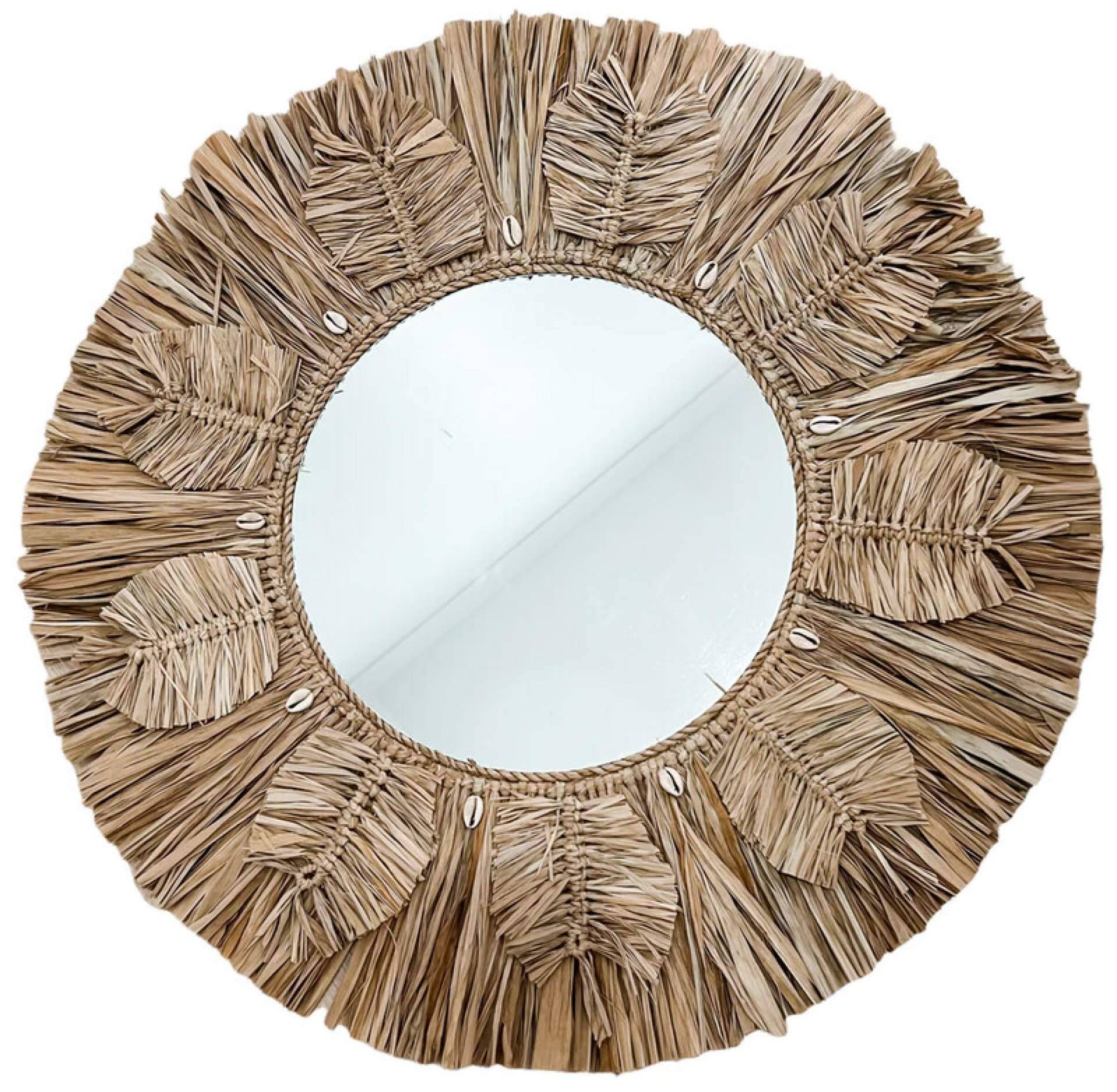 La colección de espejos de plumas de Bali Jewels aporta autenticidad y estilo natural al hogar