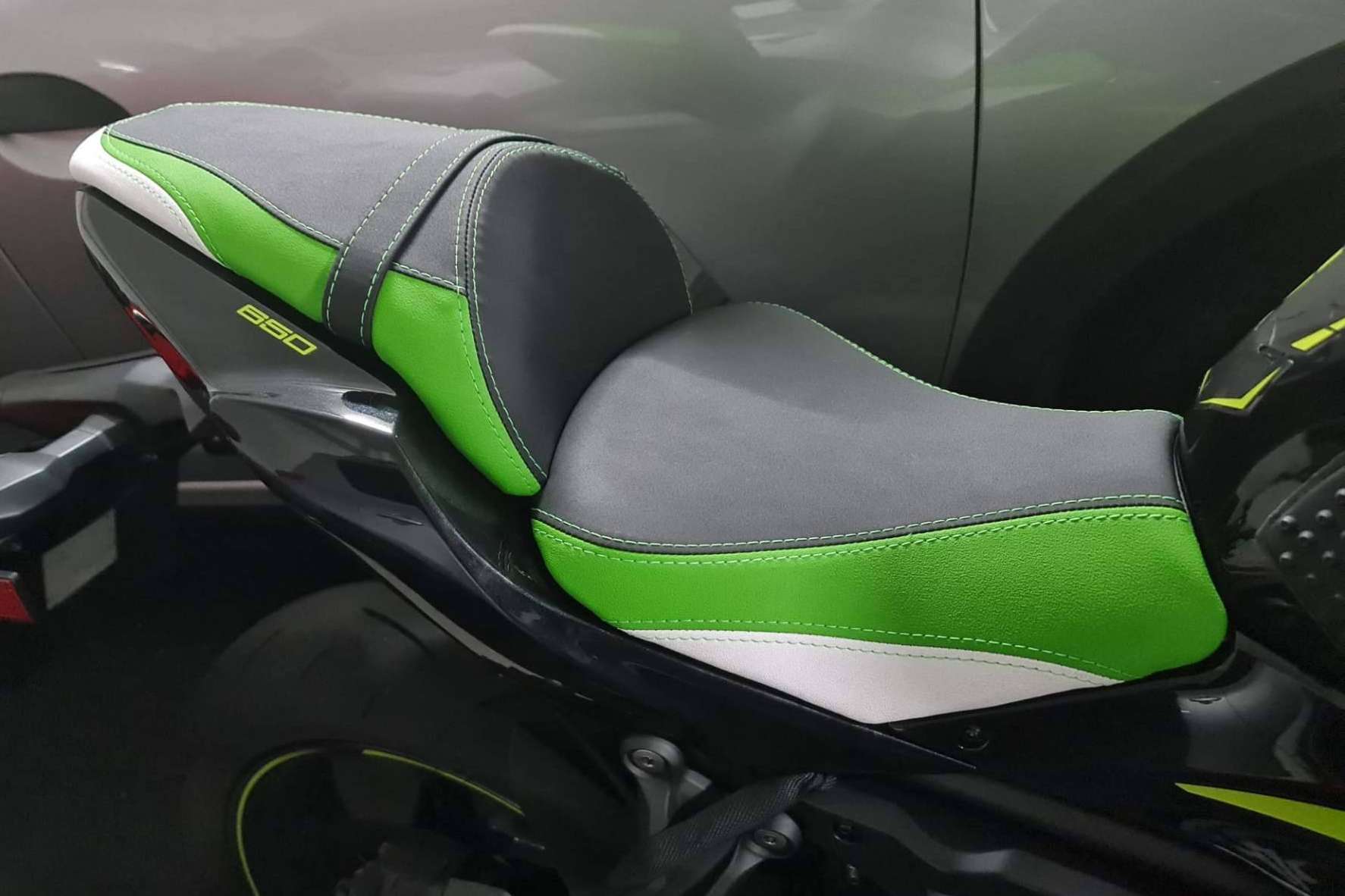 Tapizar asiento moto, la especialidad de JM-Fundas para mejorar confort y estilo