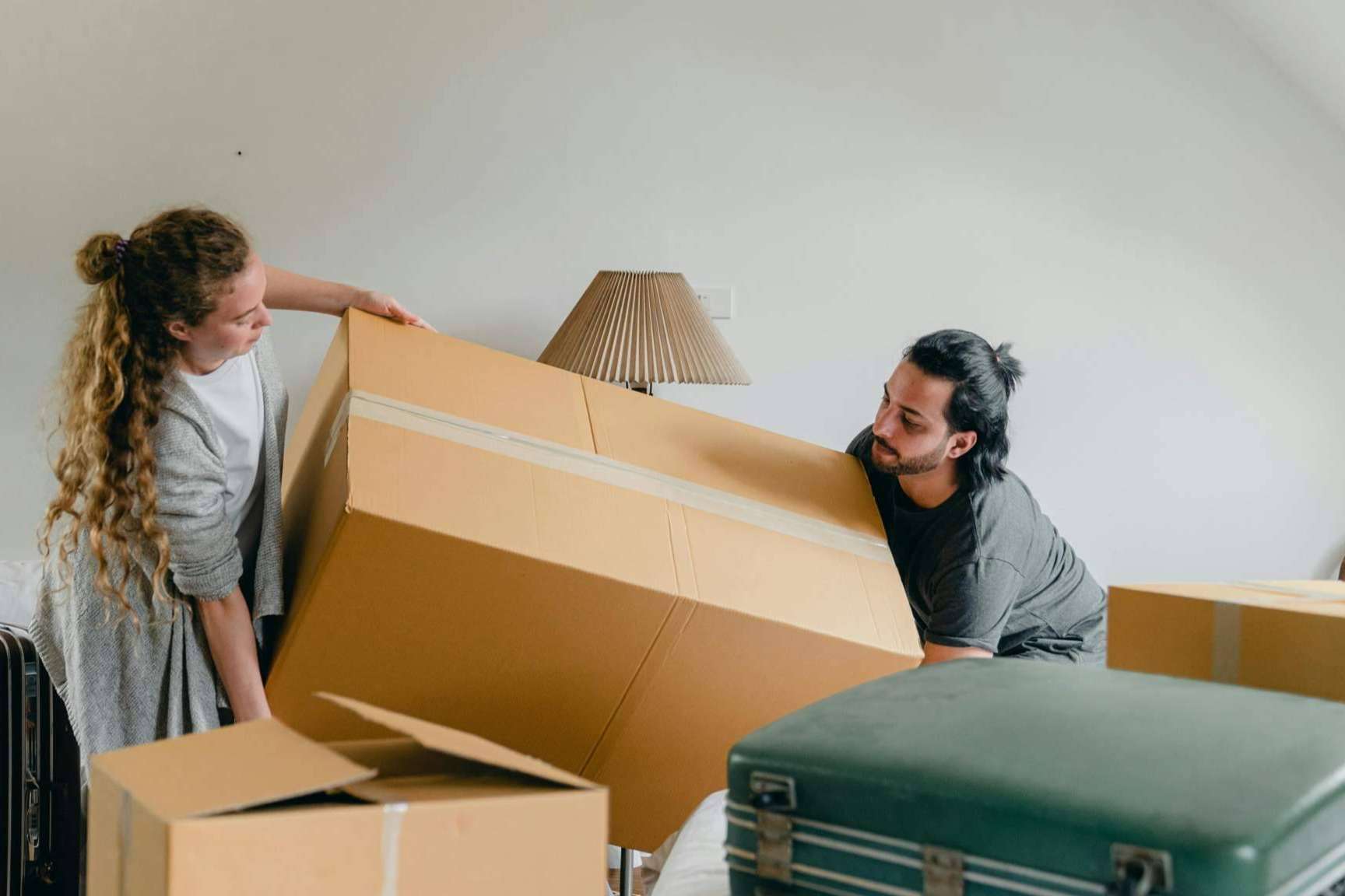 Legalcity ofrece asesoría legal especializada en Extranjería y Nacionalidad para extranjeros en España