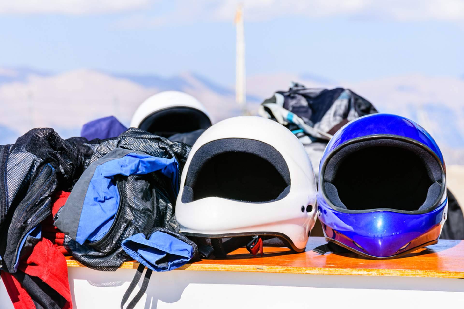 Derechos legales del acompañante en accidentes de moto