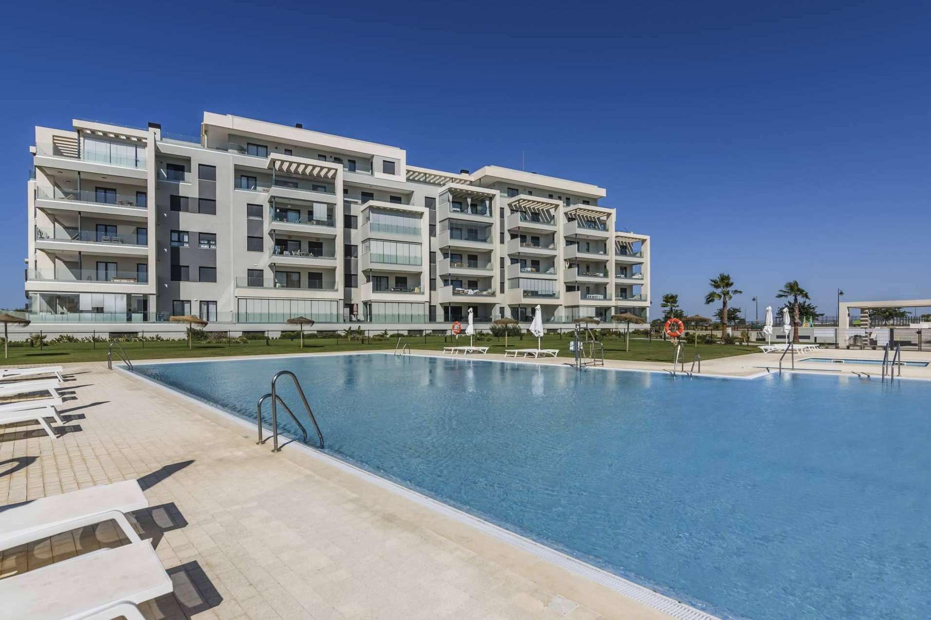 Solmares amplía su oferta de alquiler vacacional con nuevos apartamentos en primera línea de playa