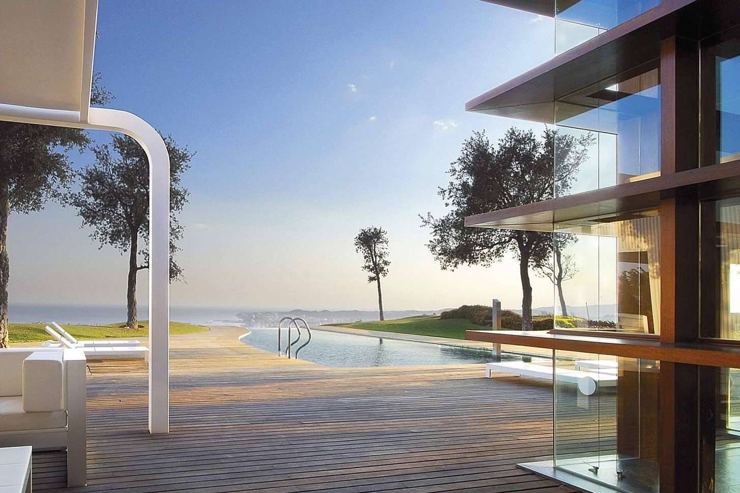 Servicios inmobiliarios personalizados de Sunny Home para compradores internacionales en Benalmádena