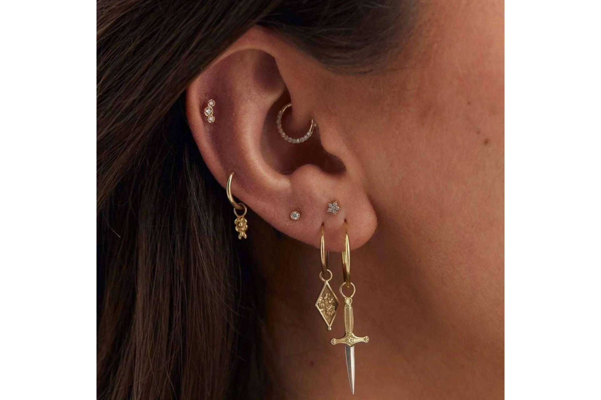 Ear Petal, la innovación en diseño de orejas y piercing con joyitas de alta calidad