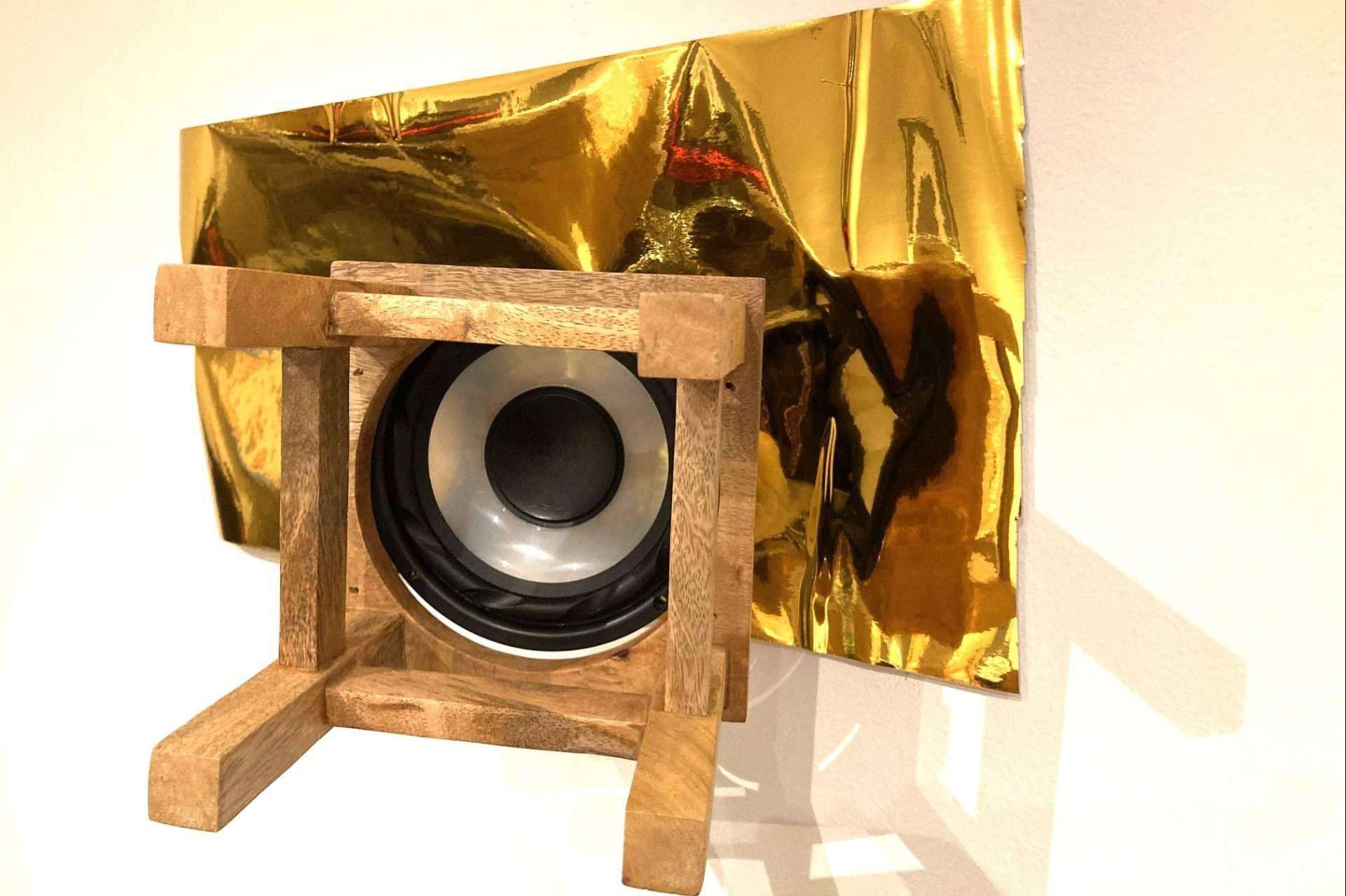 El arte sonoro de Vicens Vacca se reinventa en OR GOLD, una pieza que dialoga con el silencio