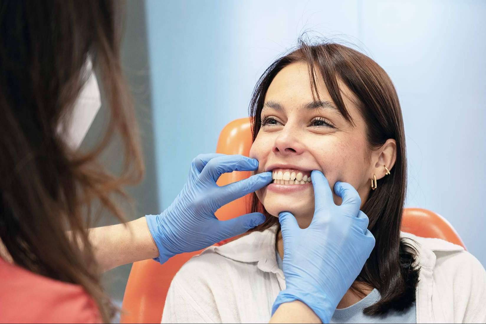 Clínicas Prieto&Serrano destaca el papel clave de la higiene dental en la ortodoncia