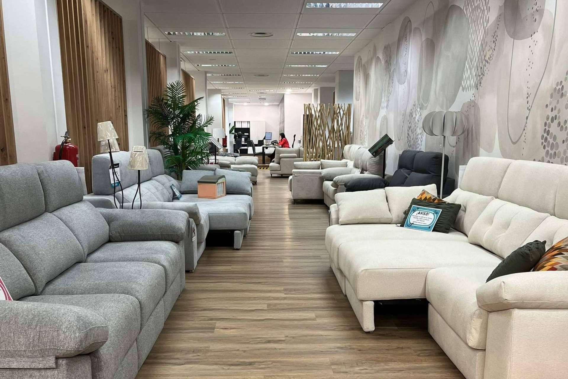 Hipopótamo Muebles impulsa la innovación en el sector de las tiendas de muebles en Zaragoza