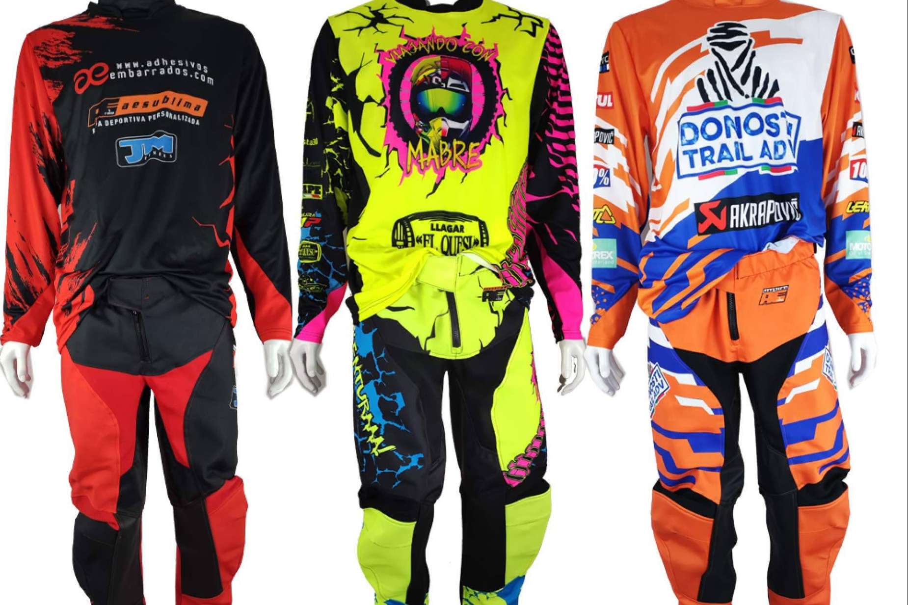 Equipación de motocross y enduro con diseños personalizados en ADHESIVOSEMBARRADOS