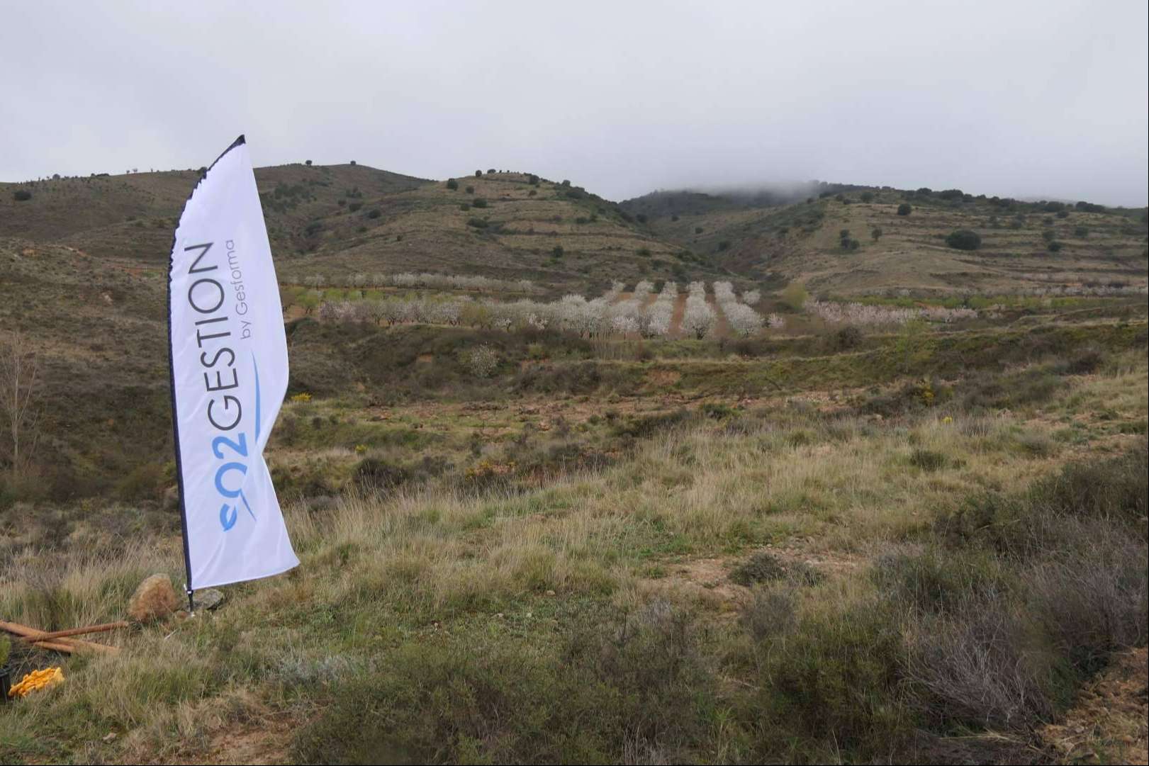 Foxy y la Fundación Alcoraz consolidan su compromiso ambiental con su 12º bosque en La Rioja