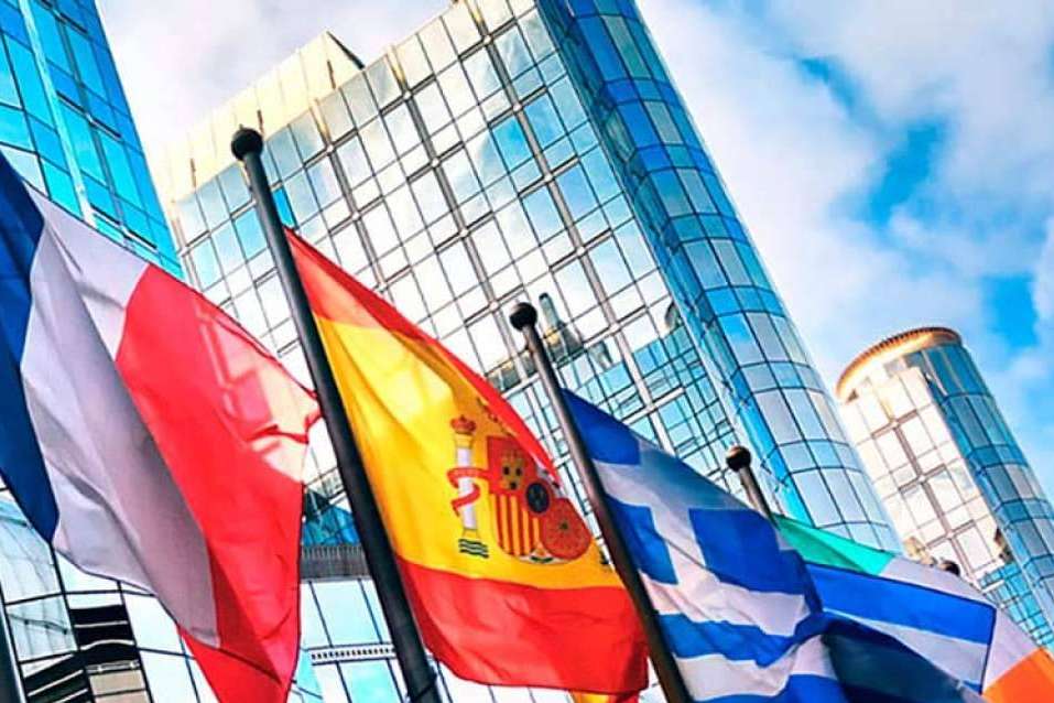 MisTraductoresJurados.es expone las características y el valor legal de una traducción jurada