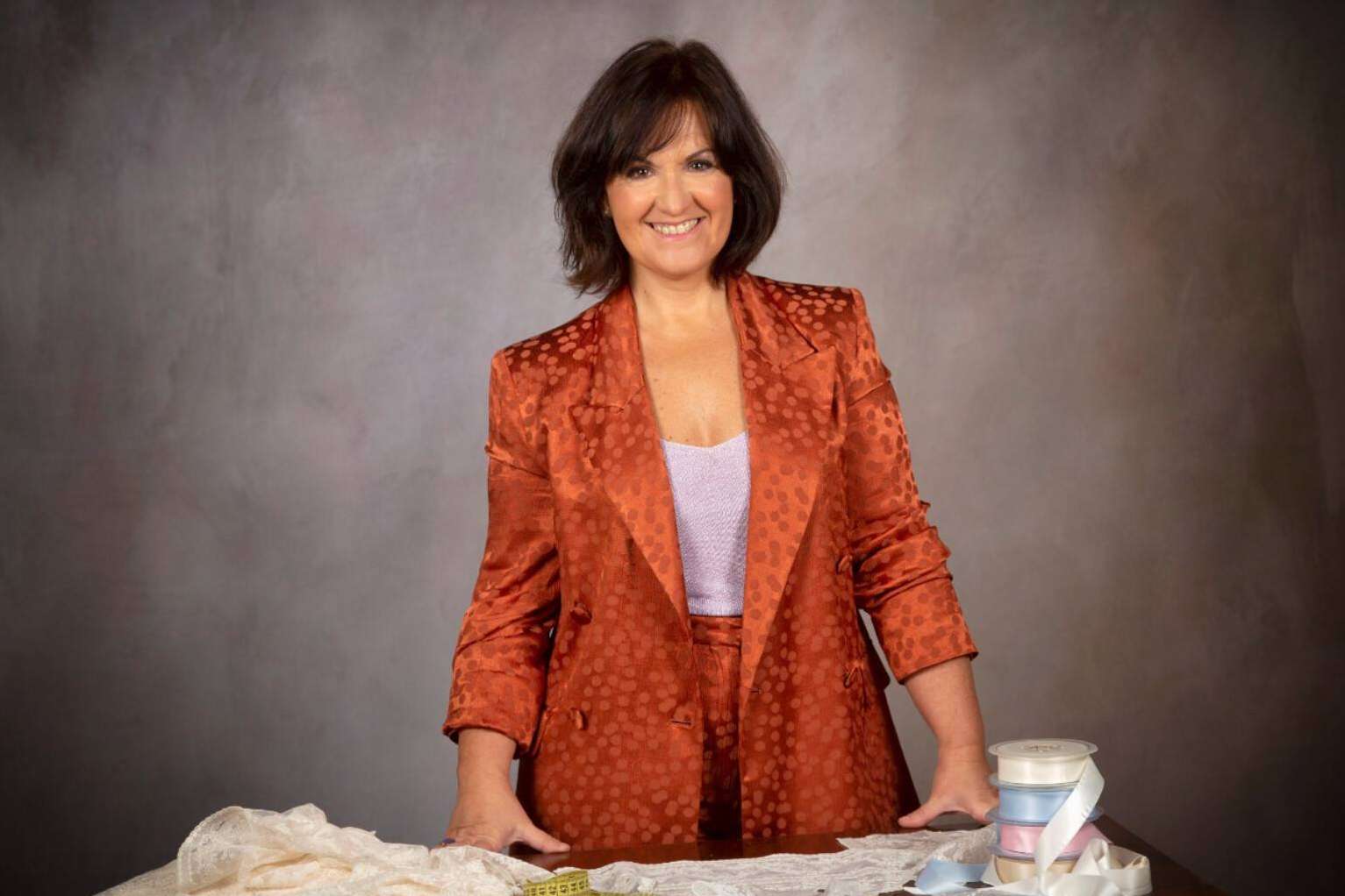 Carmen Varona, el arte de vestir al bebé español con tradición, elegancia y proyección global