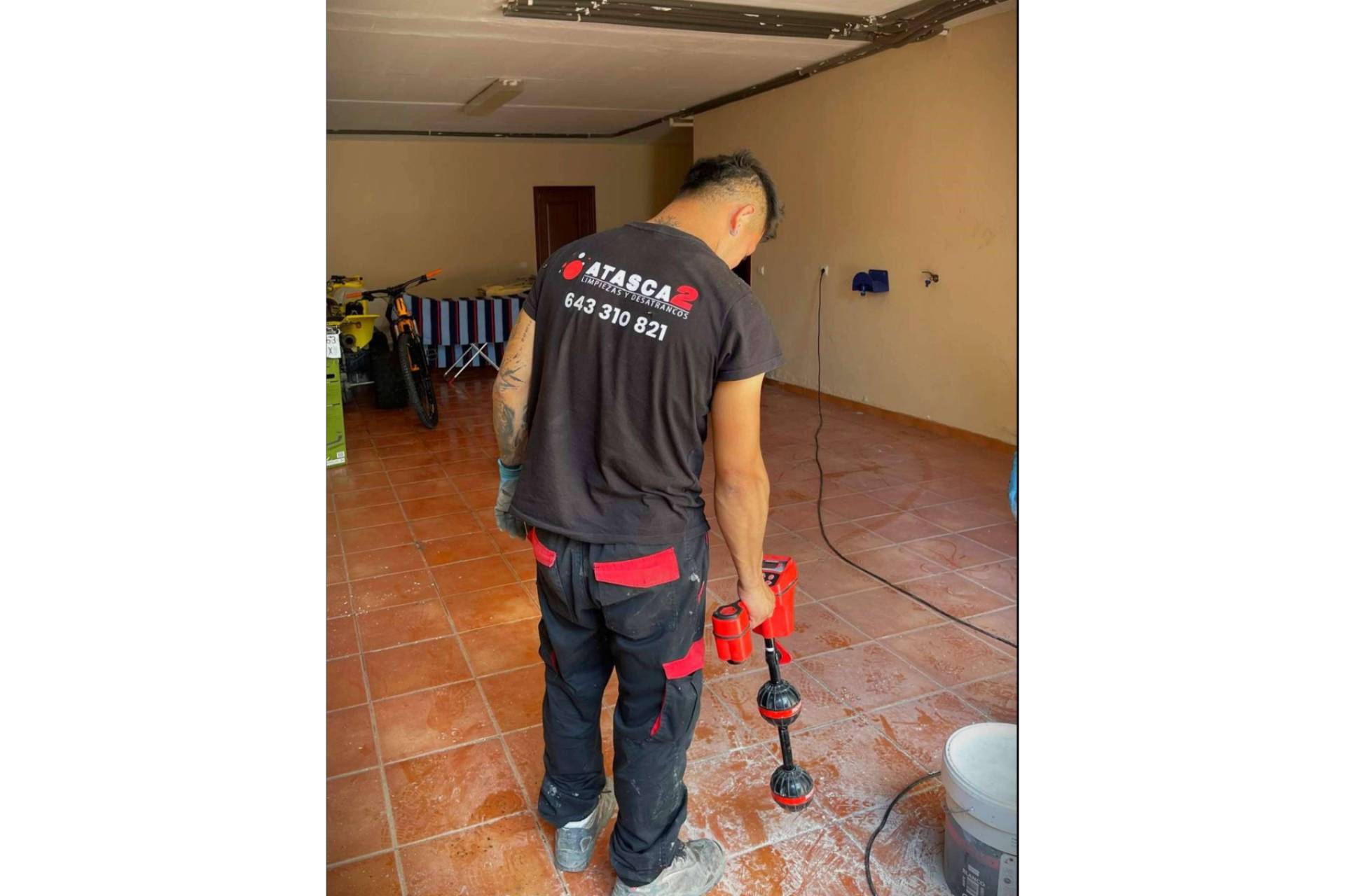Desatascos urgentes; Atasca2 garantiza rapidez, eficacia y experiencia