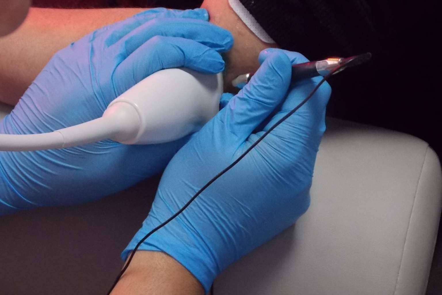 Policlínica GAMA, centro integral de fisioterapia y bienestar en Granada con más de 15 años de experiencia