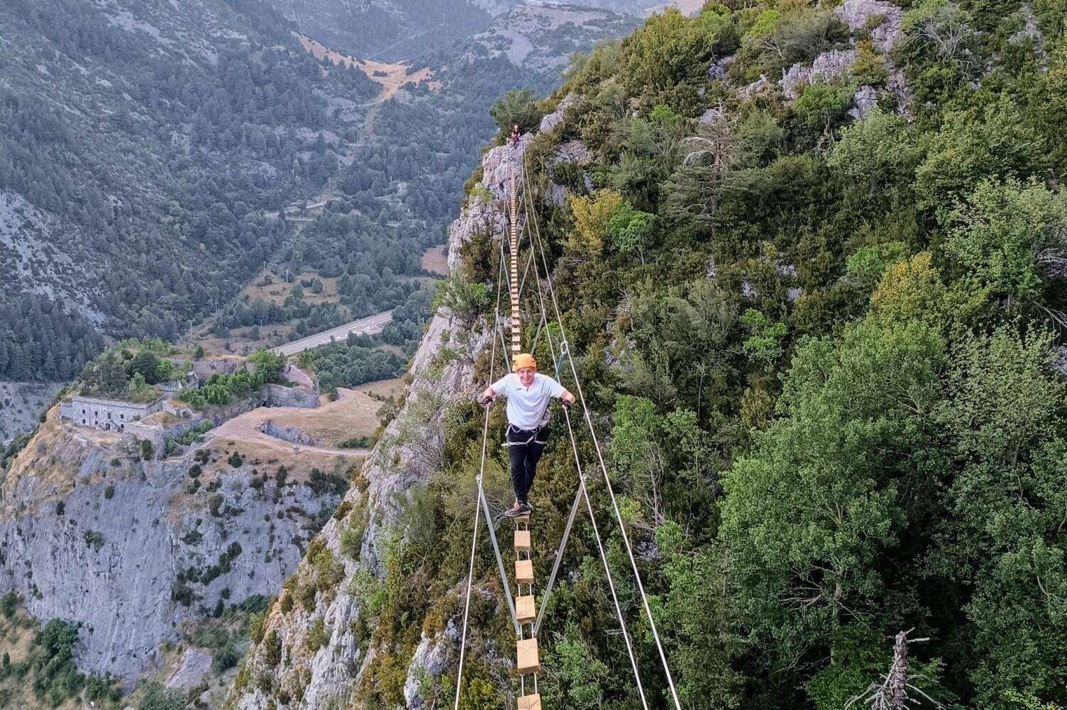 Pirineos; Emoción y Deporte. Barranquismo en Jaca y Vía Ferrata Sorrosal te Esperan este Verano