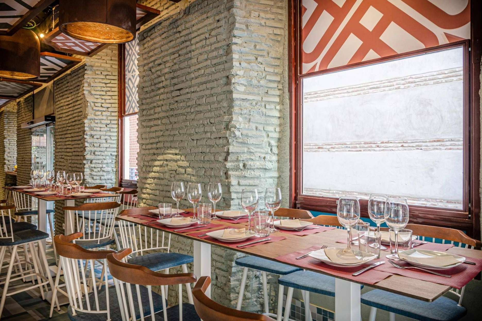 La terraza de Casaamigos redefine la experiencia de un restaurante en Málaga céntrico y acogedor