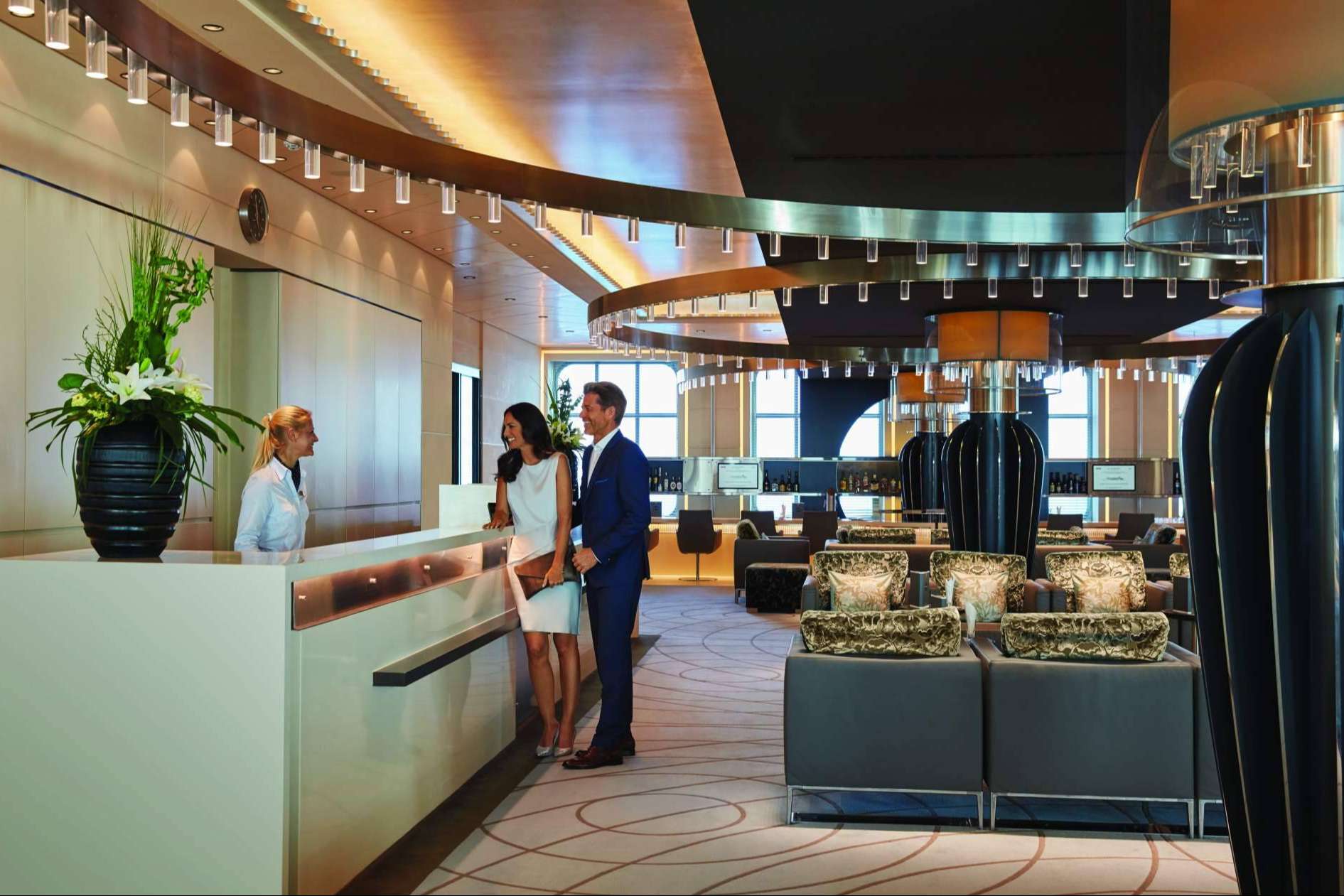 Hapag-Lloyd Cruises; Grandes viajes de expedición por el Amazonas y la Antártida
