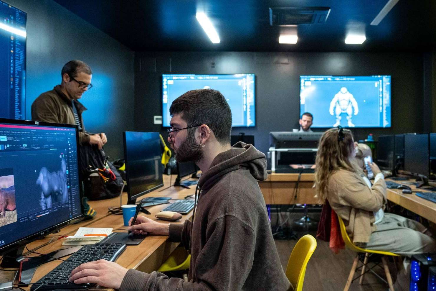 Universal Arts School participa en el desarrollo de Army Moves Overdrive a través de su alumnado