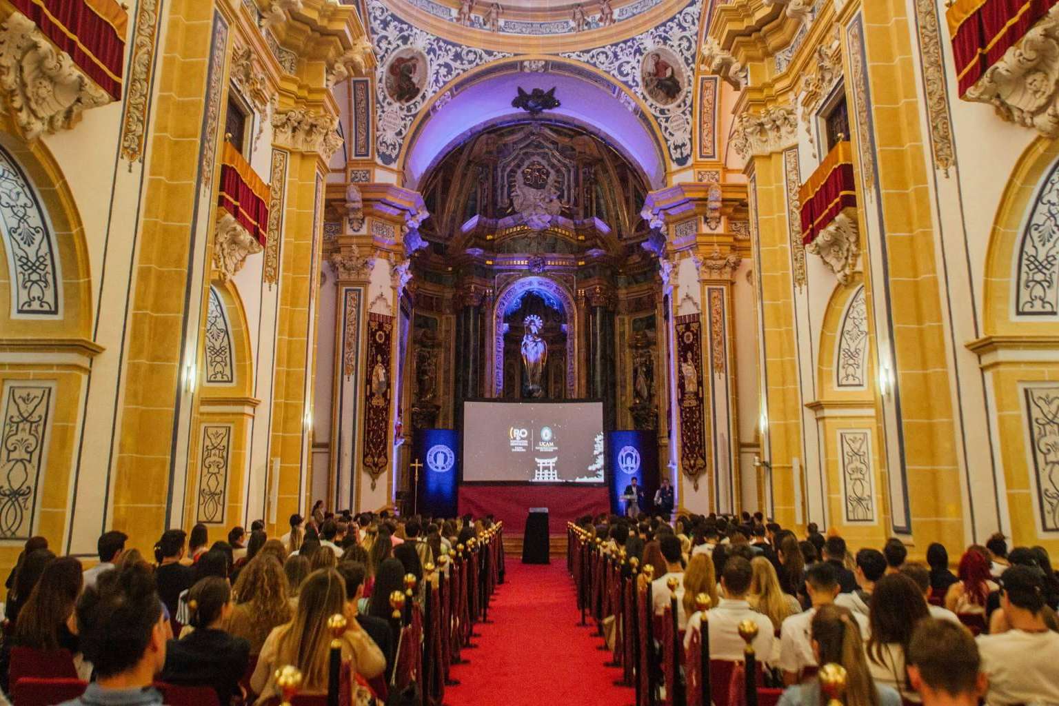 PgO UCAM eleva la formación en odontología