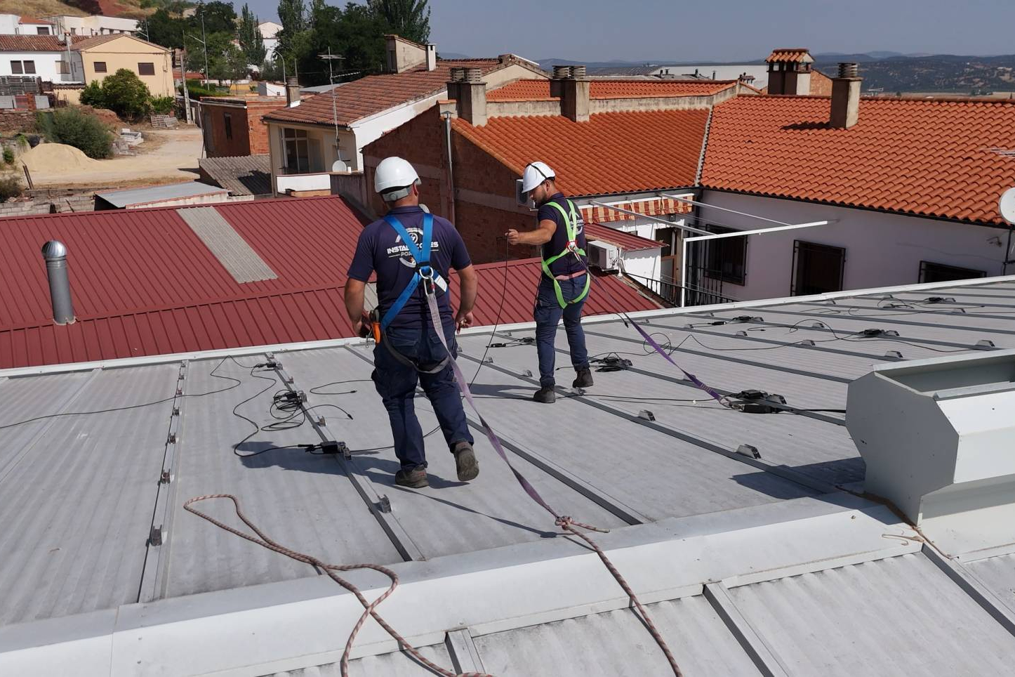 Instalaciones Porcuna impulsa el uso de paneles solares en Jaén con soluciones PPA para empresas