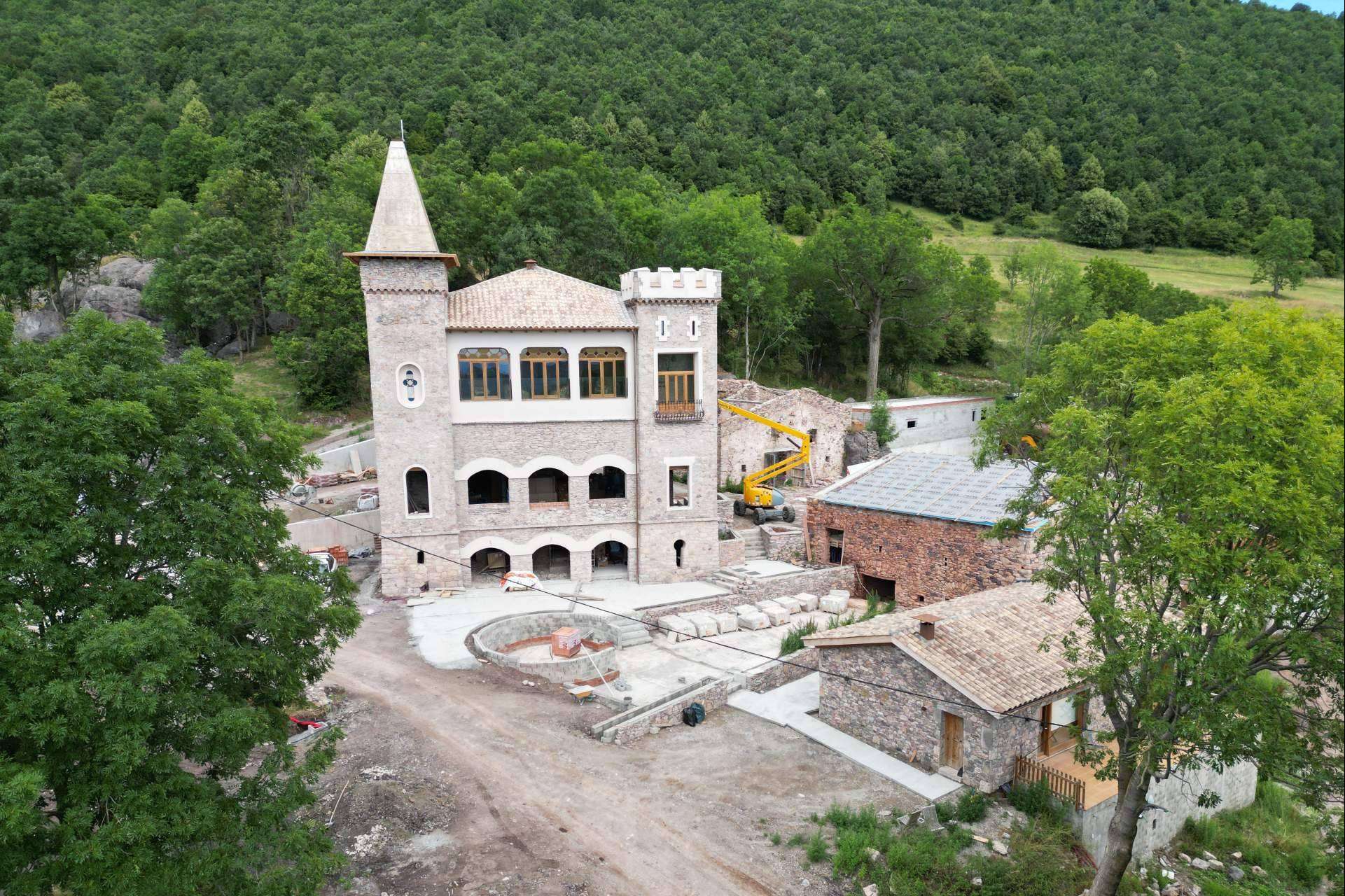 La rehabilitación de Mas Pomer en Camprodon; espacio de lujo liderado por PS Arquitectura
