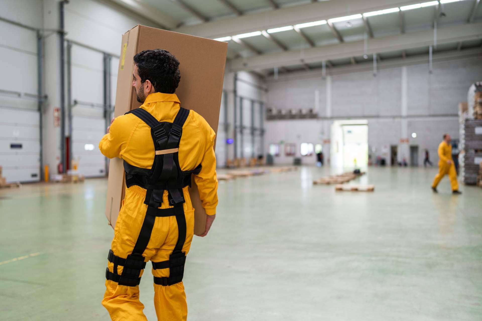 La prevención laboral entra en una nueva era gracias a los exoesqueletos de GOGOA