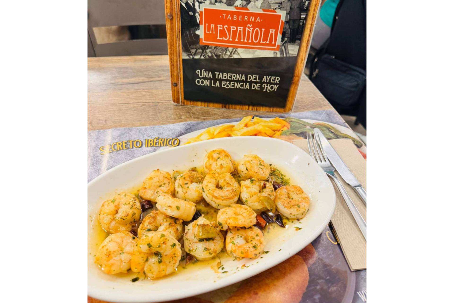 Taberna La Española destaca con sus 'raciones para compartir, calidad que impresiona y precios que convencen'