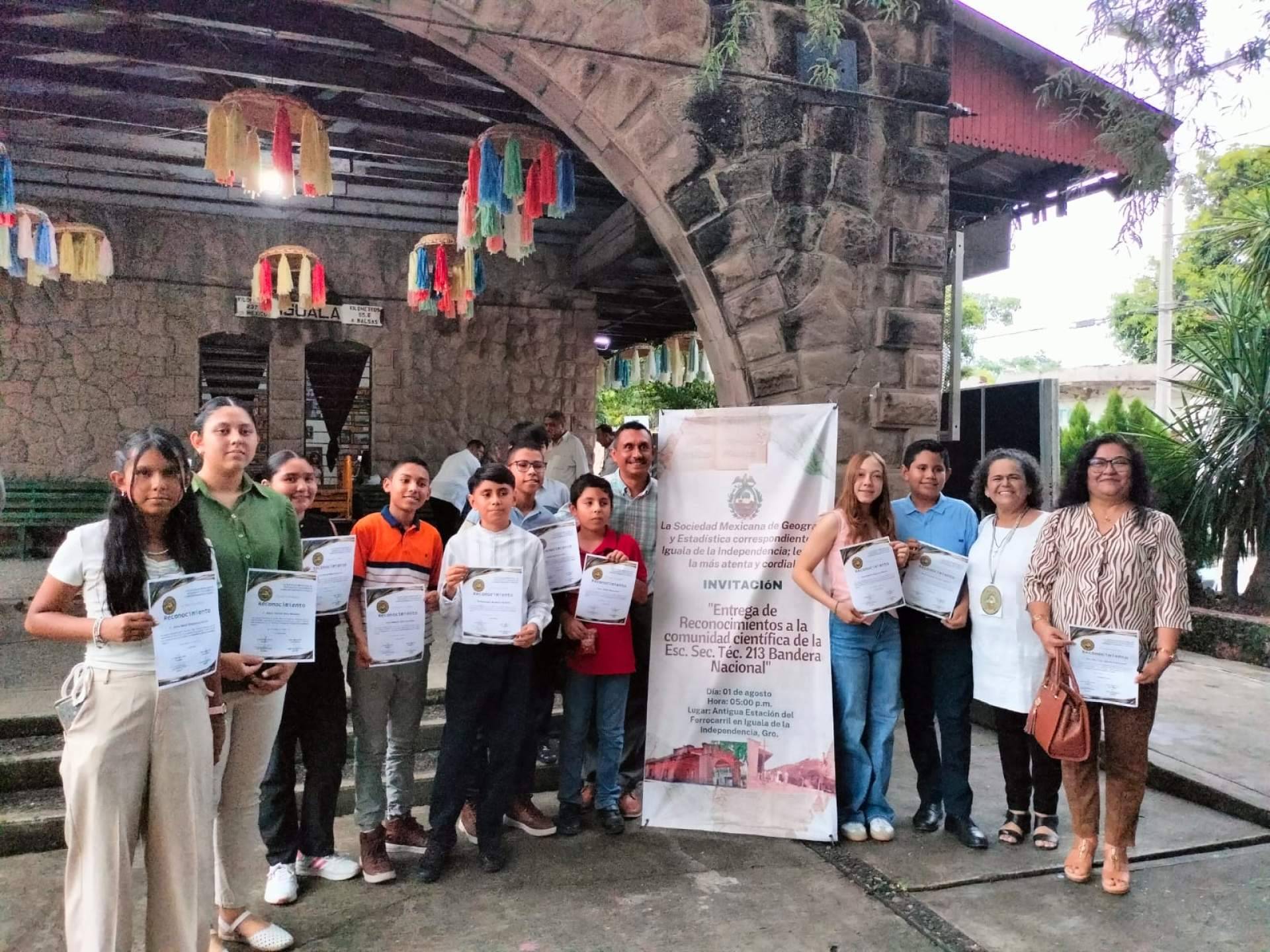 Ciencia sin fronteras; talento de Iguala se lanza al espacio con apoyo internacional