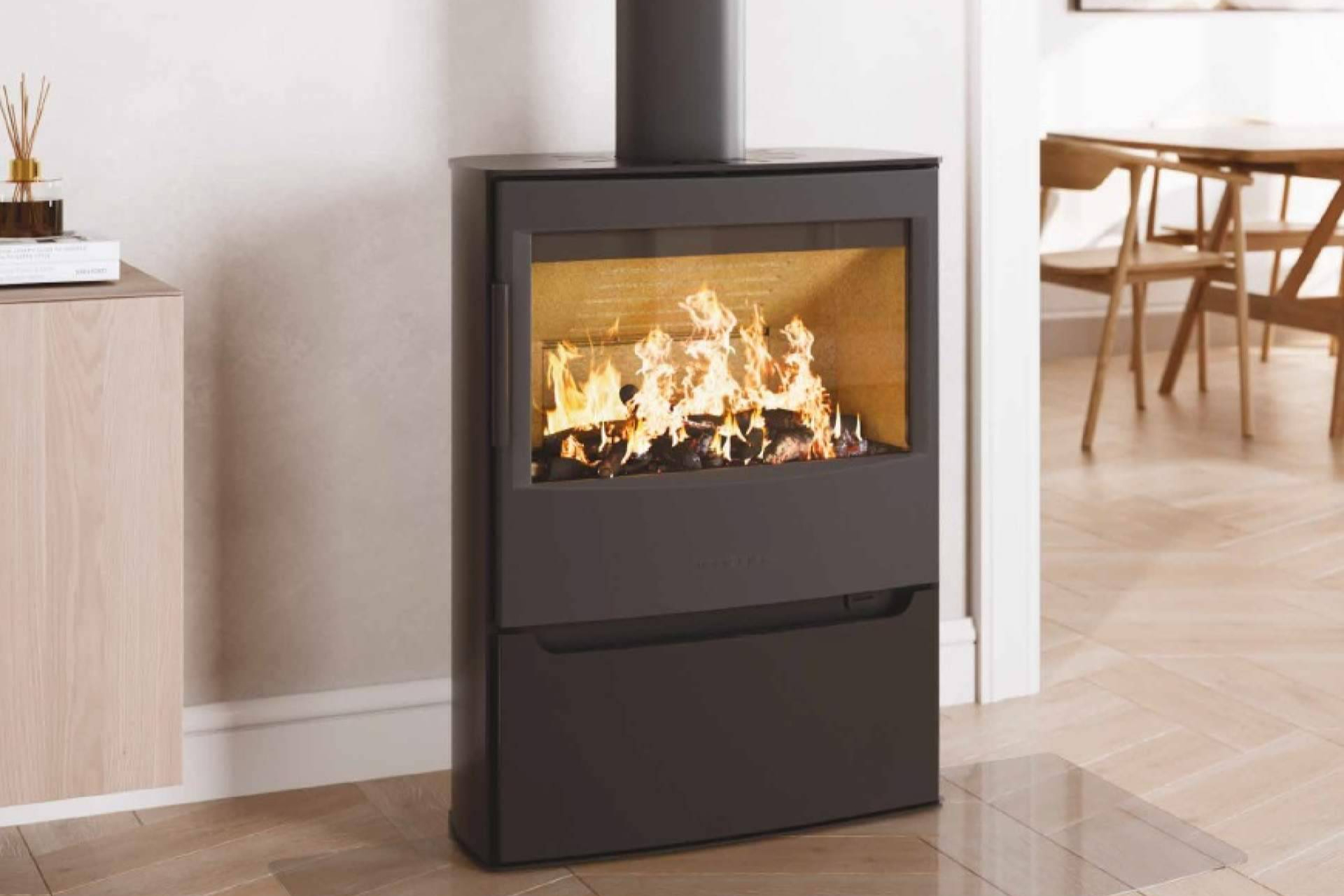 Carbel presenta nuevas marcas de estufas de leña y chimeneas de leña del Grupo Seguin para España y Portugal